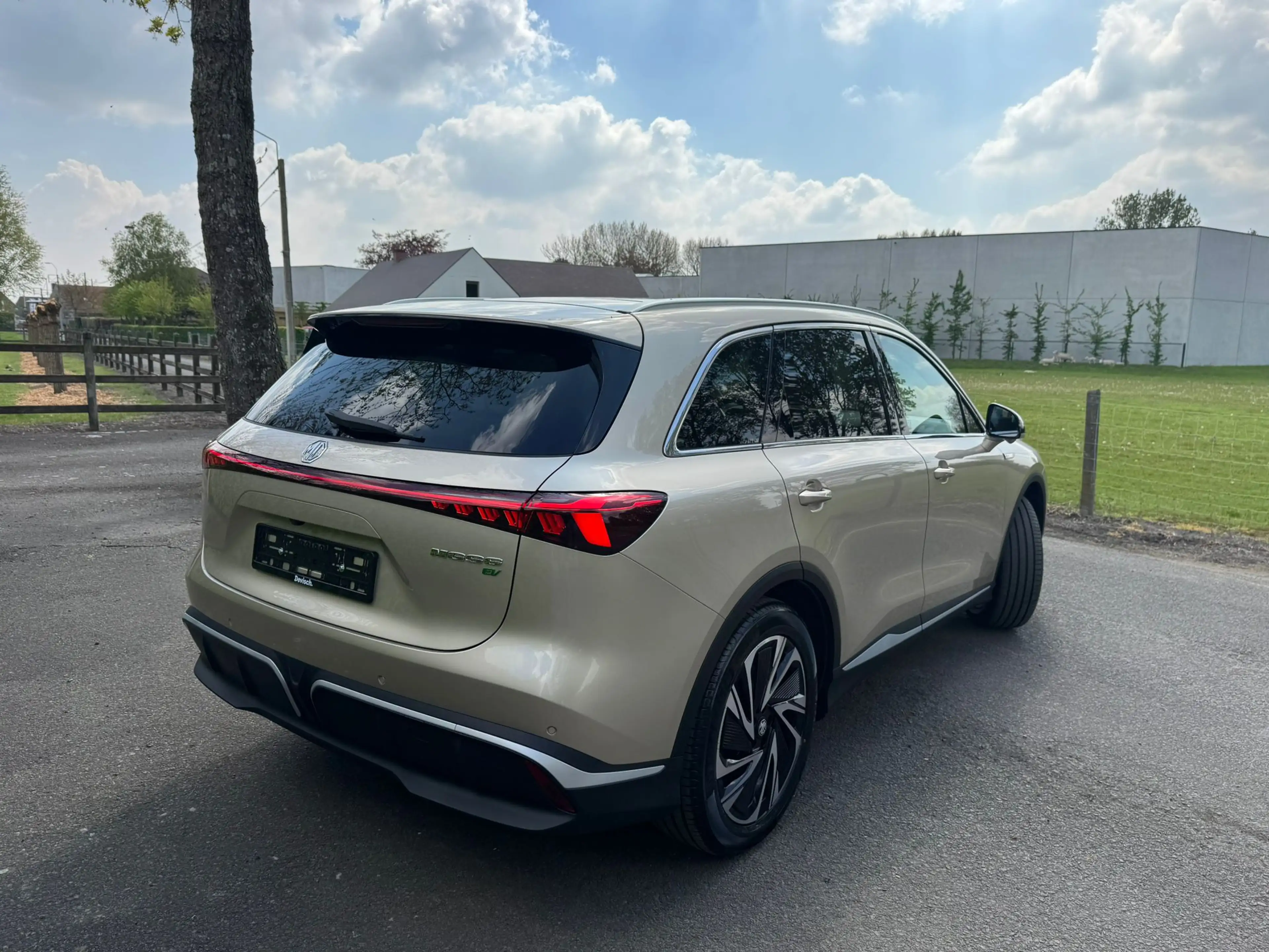 MG S6 EV LUXURY 77 KWH A6 RWD — photo 7