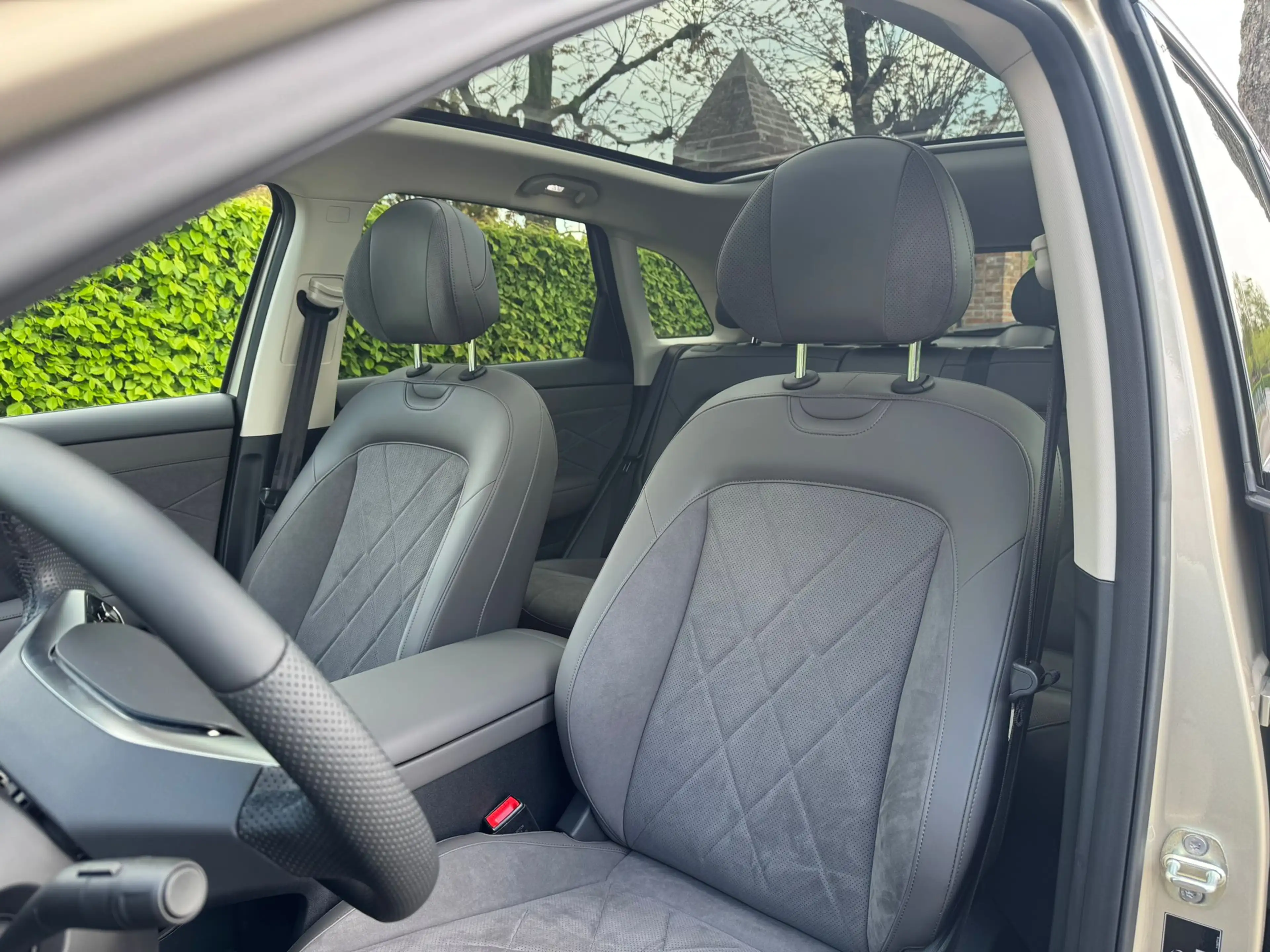 MG S6 EV LUXURY 77 KWH A6 RWD — photo 10