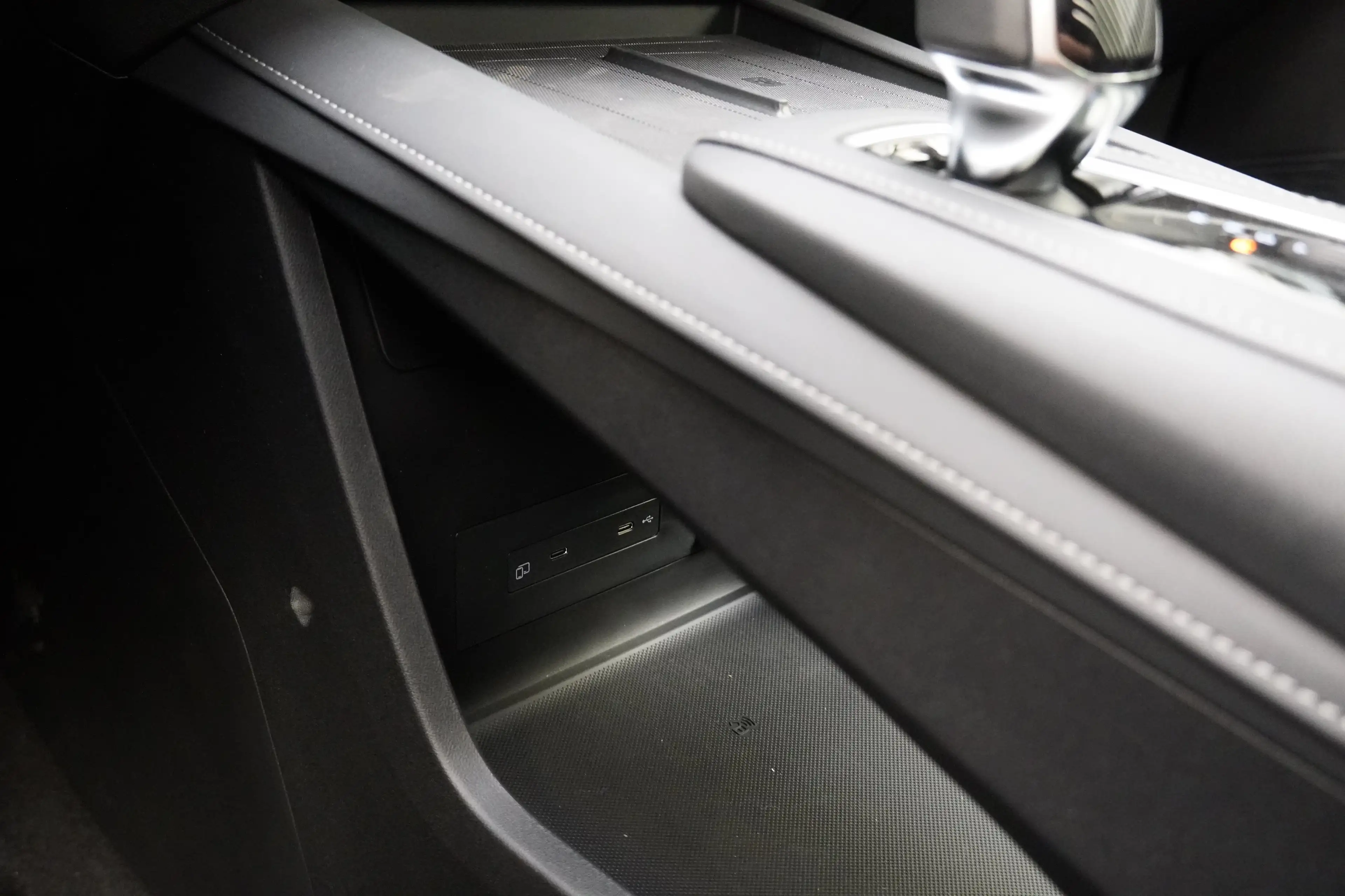 MG MGS9 PHEV Luxury MY25 — photo 17