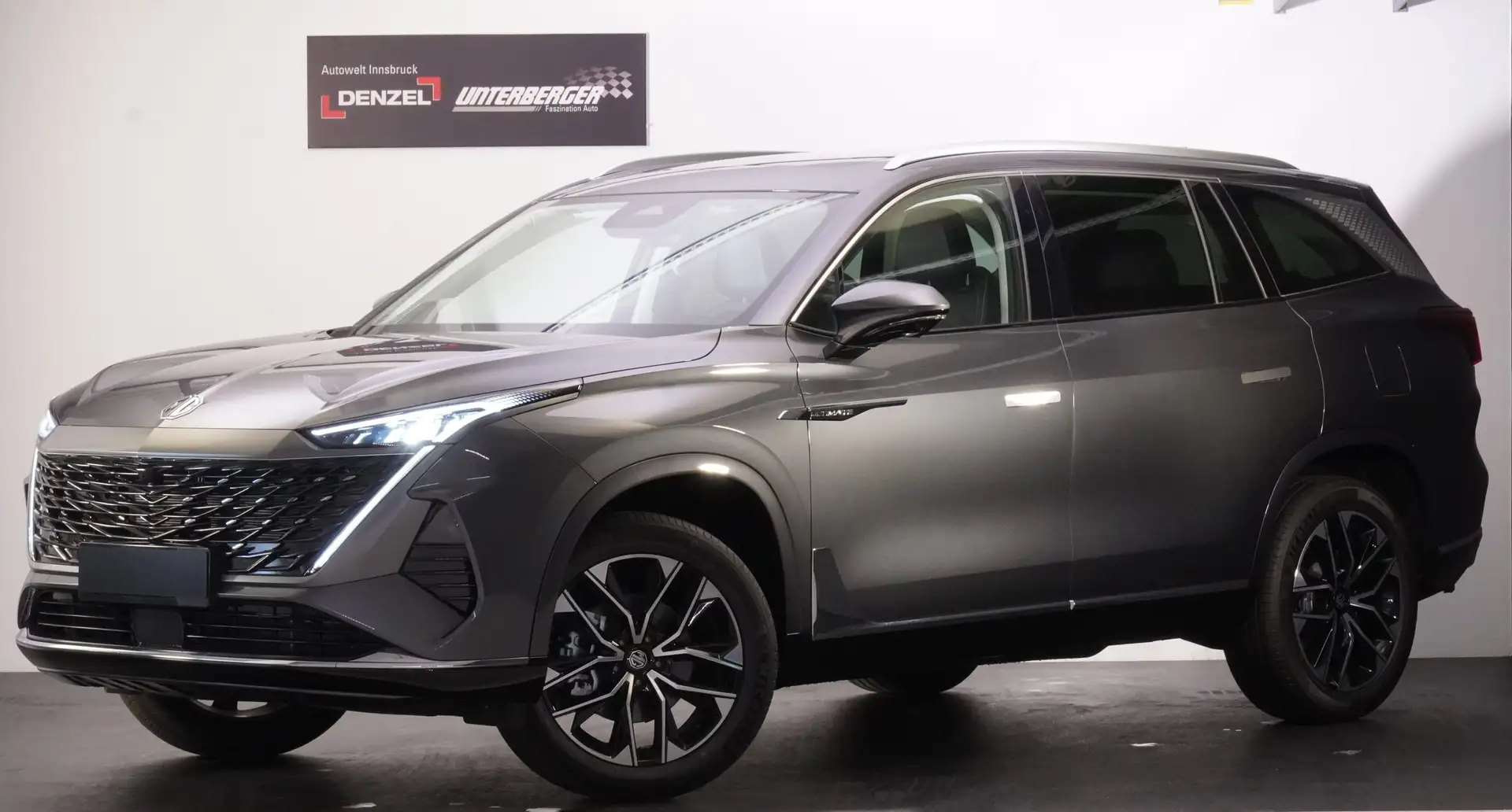 MG MGS9 PHEV Luxury GRATIS Winterreifen - ab EUR40.490 - a Grau - 1