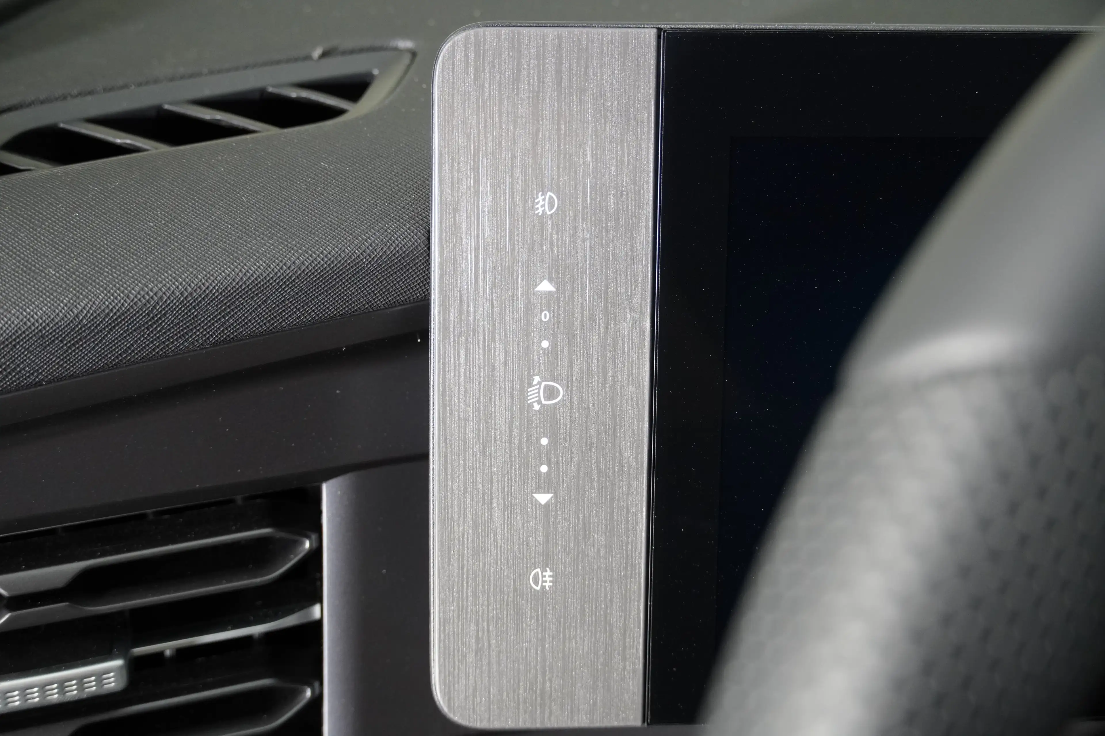 MG MGS9 PHEV Luxury MY25 — photo 9