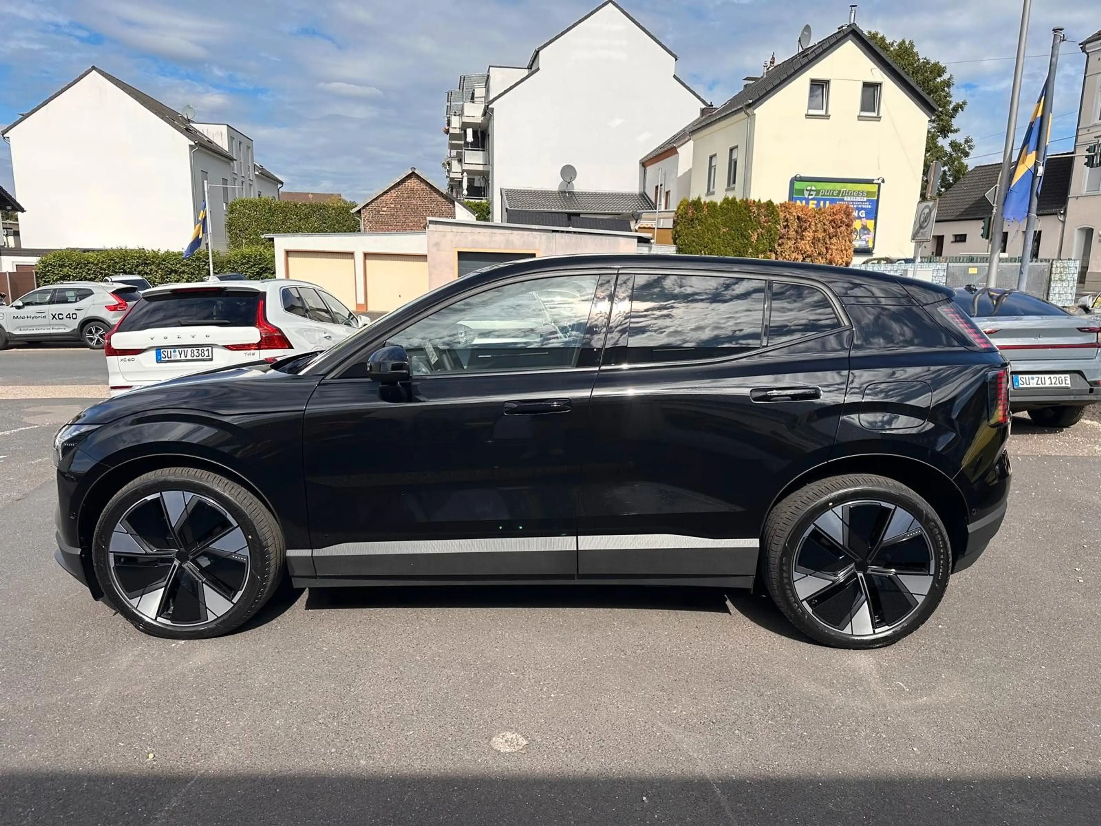 Volvo EX30 Twin Performance,Pano,360°,WP,ACC,BLIS — photo 12