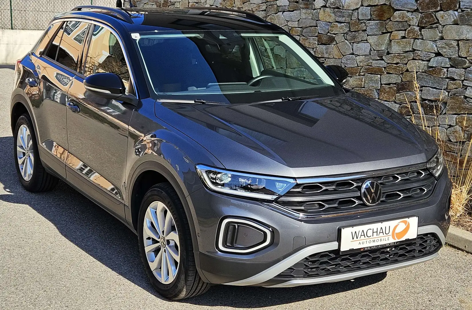 Volkswagen T-Roc Life*Kamera*Keyless*IQ-Light Matix LED* Grau - 1