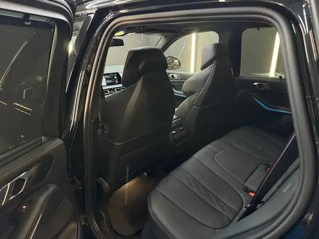 BMW X5 view 15