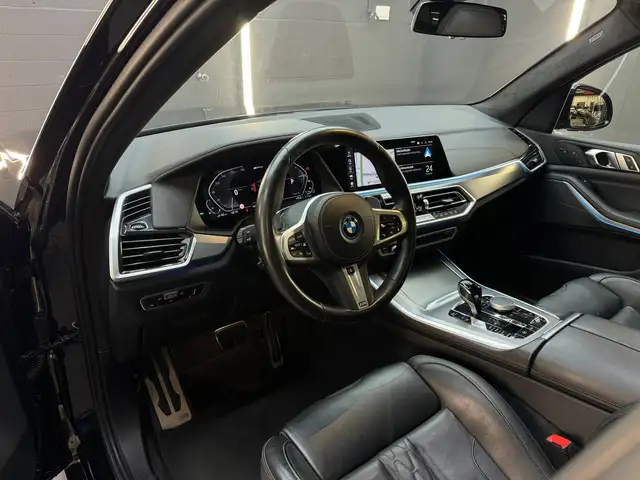 BMW X5 view 6