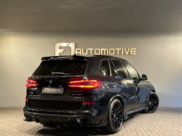 BMW X5 view 3