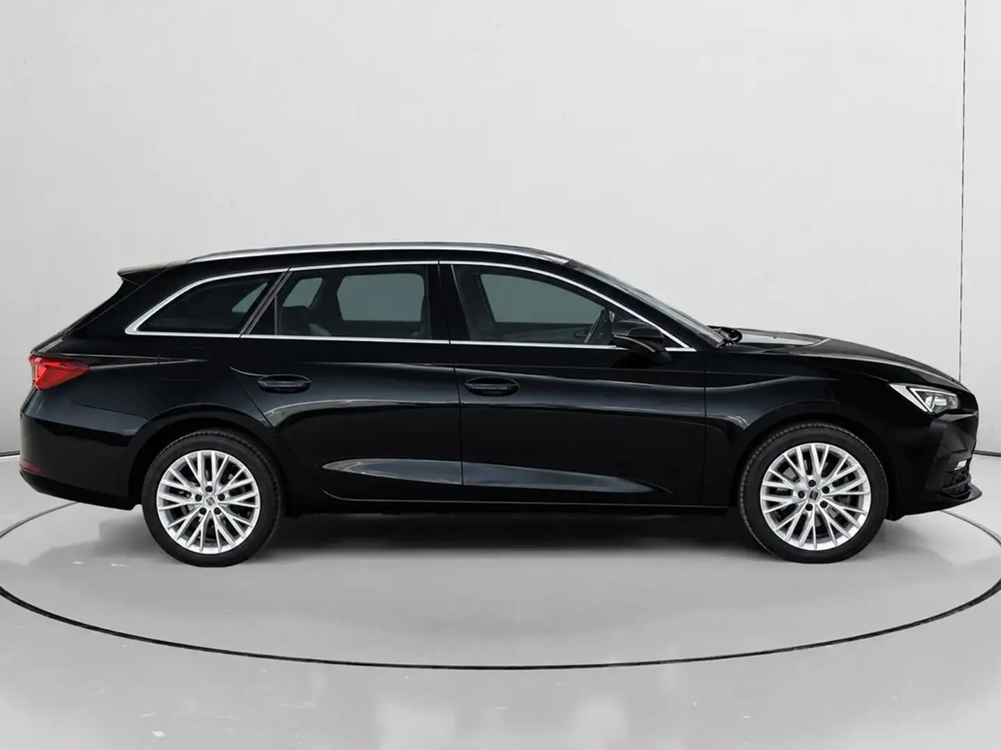 SEAT Leon ST 1.4 TSI e-Hybrid S&S Xcellence DSG-6 204 Negro - 2