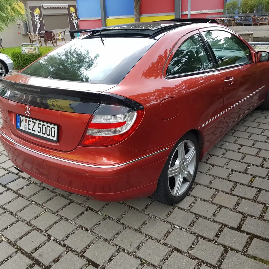 Mercedes-Benz 320 C Orange - 2