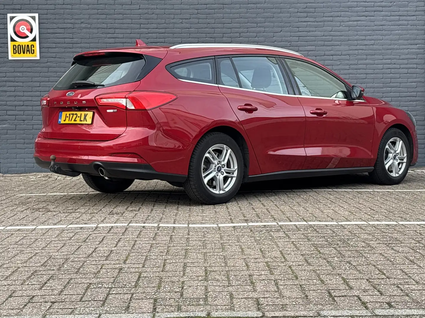 Ford Focus Wagon 1.0 EcoBoost Hybrid Trend Edition Business | Rouge - 2