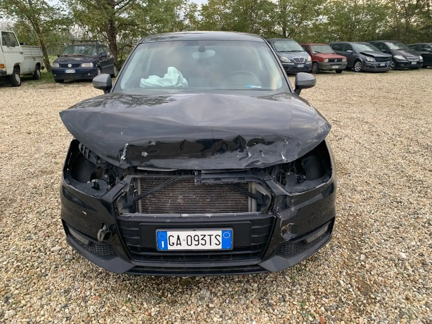 Audi A1 1.4 TDI Admired Schwarz - 2