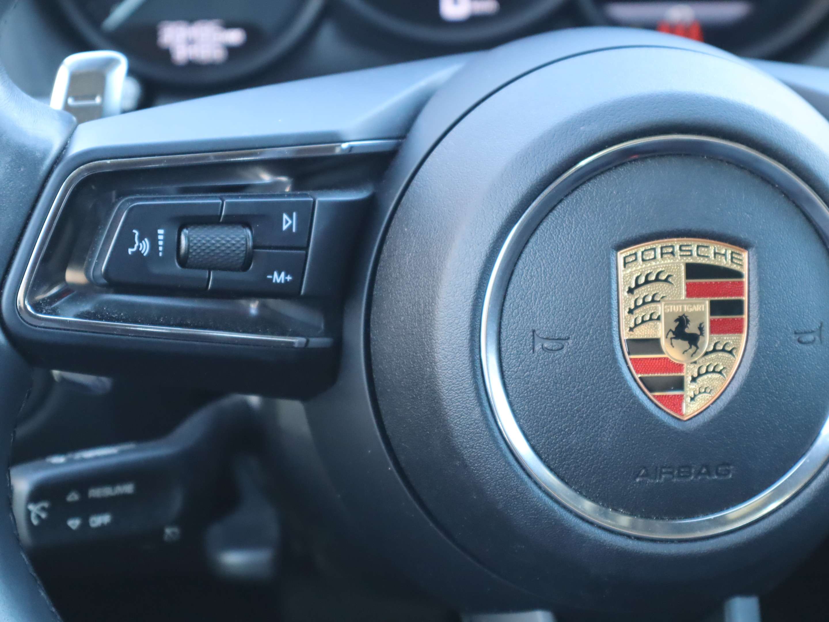 2023 Porsche Macan AWD thumb 18