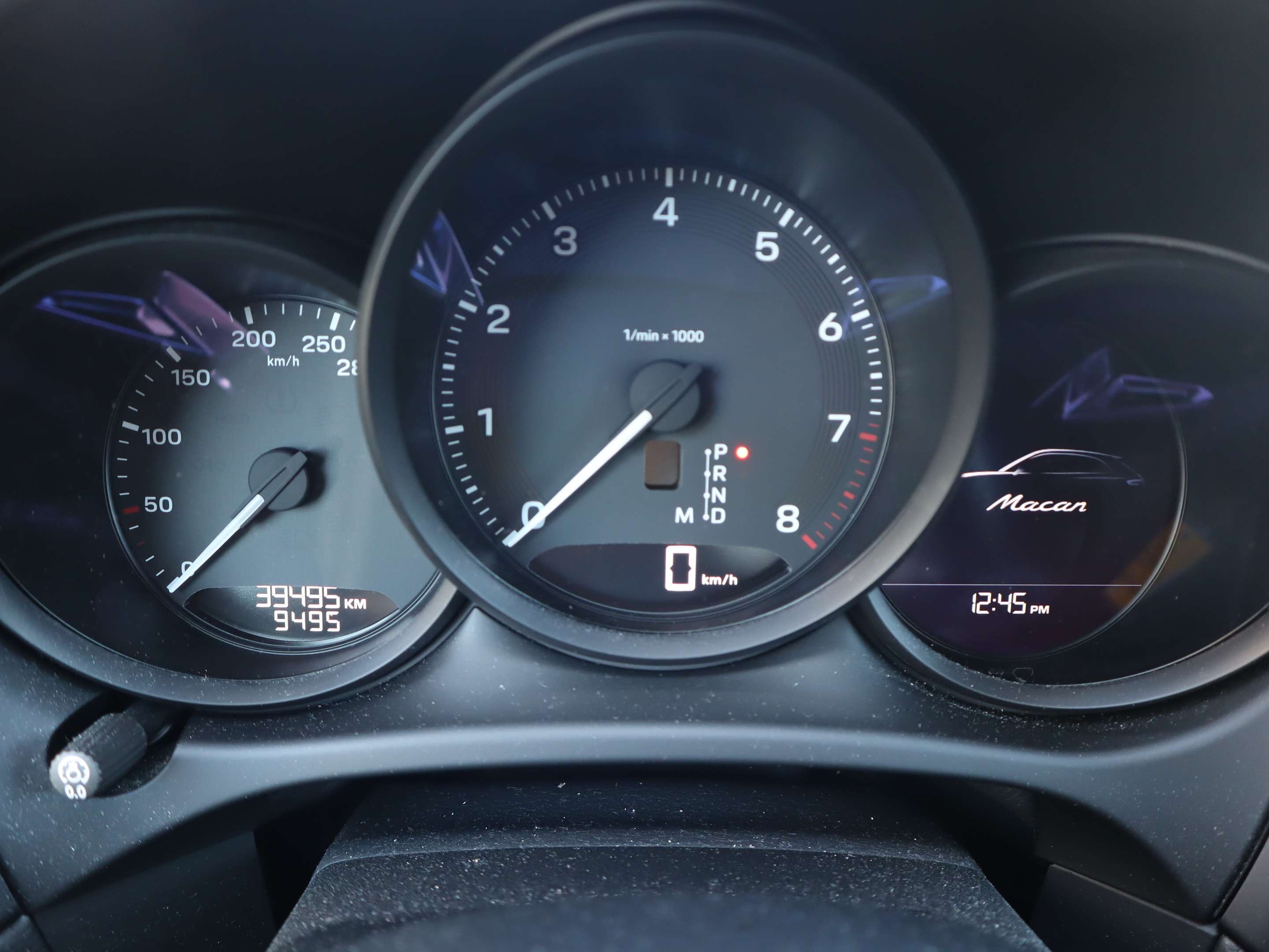 2023 Porsche Macan AWD thumb 31