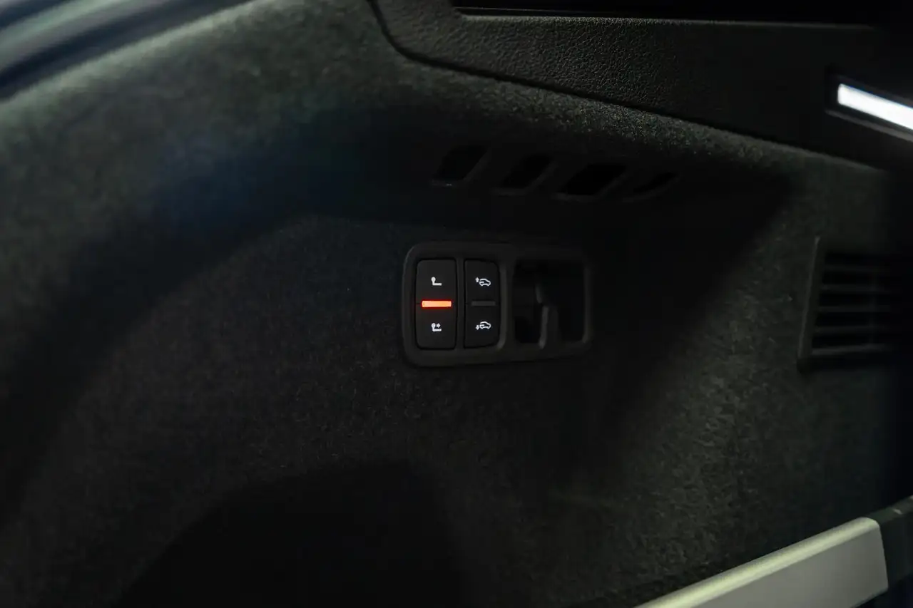 Audi Q8 60 TFSI e quattro S-line AHK PANO B&O MASSAGE 8