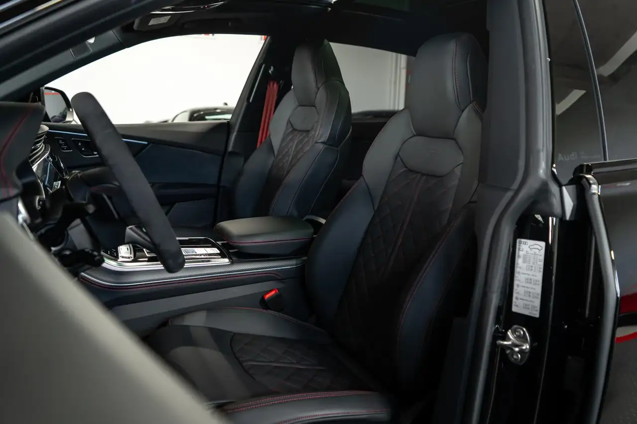 Audi Q8 60 TFSI e quattro S-line AHK PANO B&O MASSAGE 15