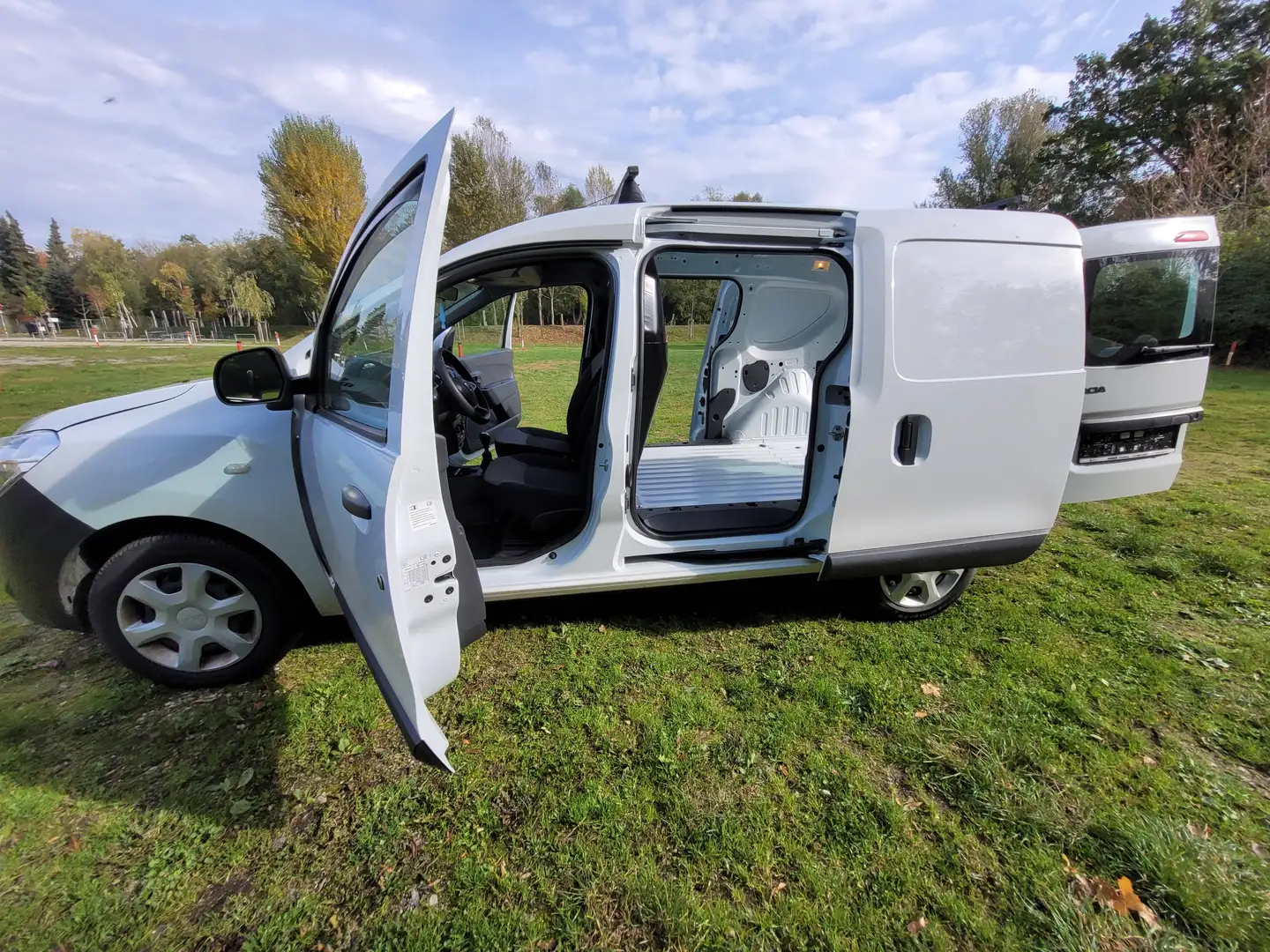 Dacia Dokker Dokker Comfort Blue dCi 95 Comfort Weiß - 2