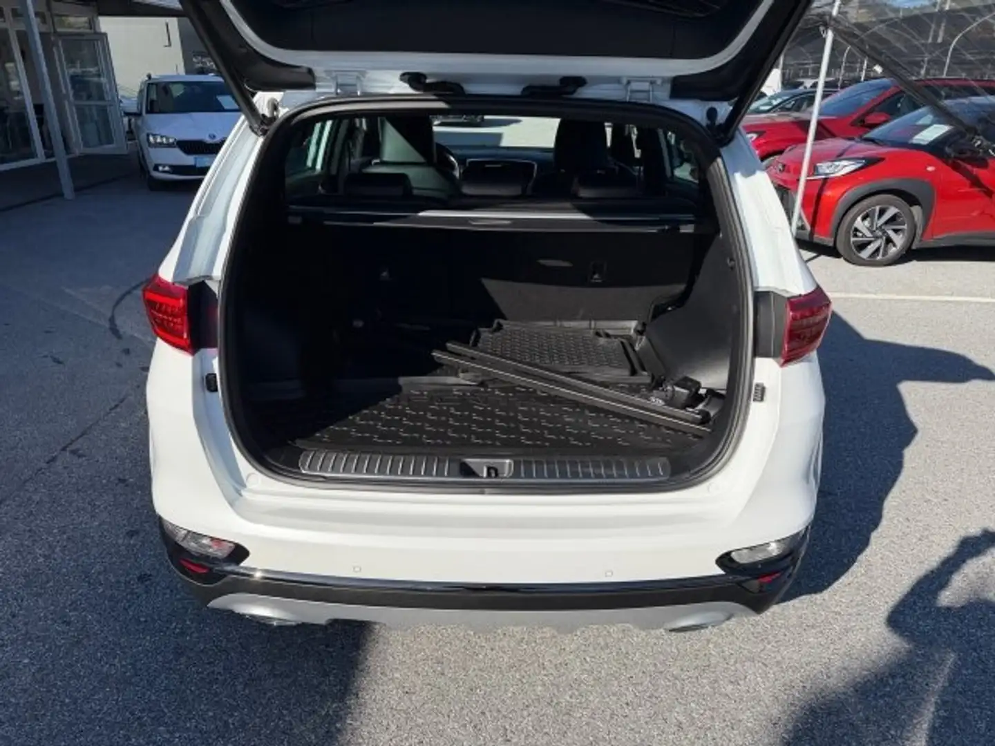 Kia Sportage GT Line 2,0 CRDi Weiß - 2