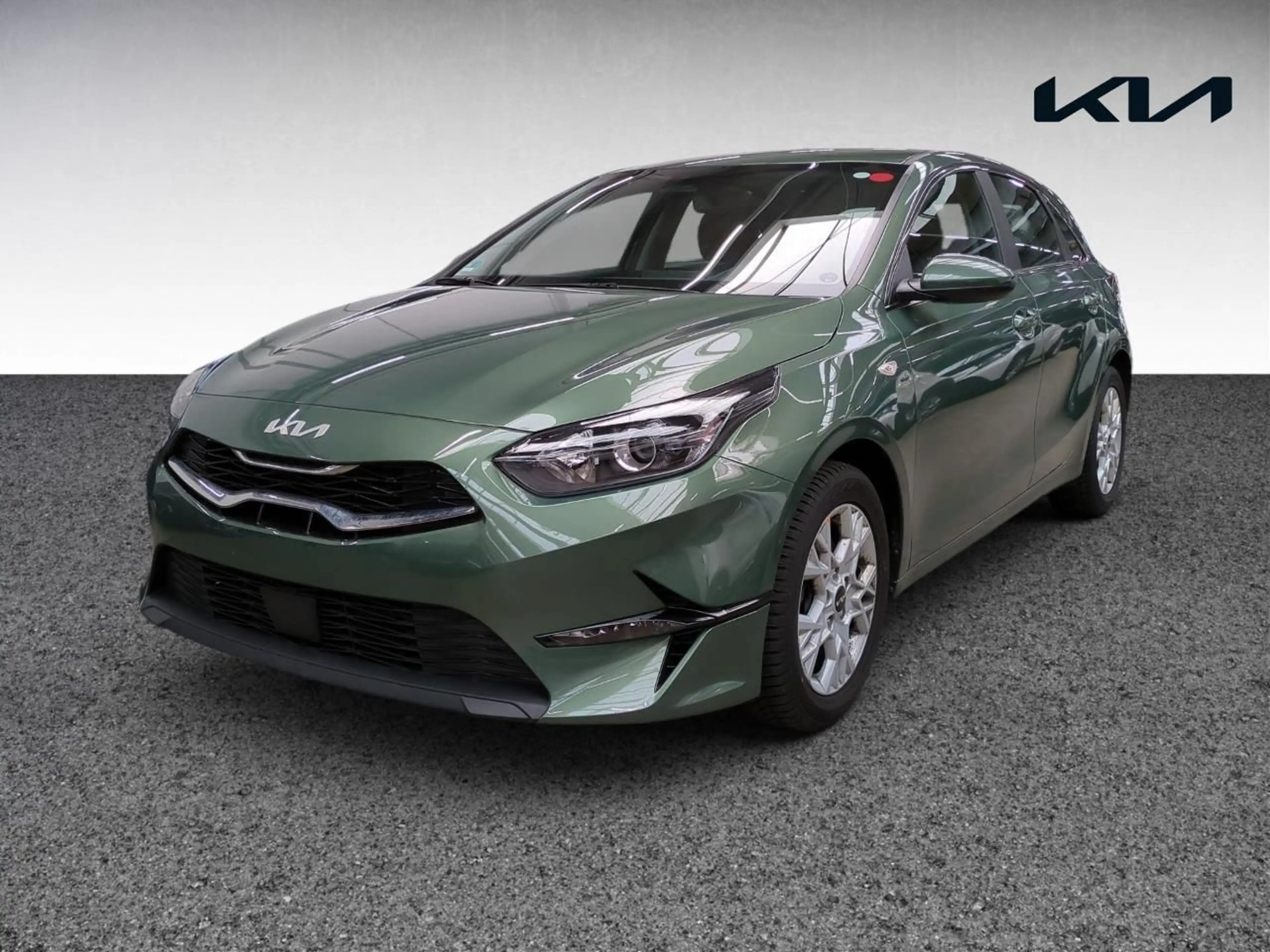 Kia Ceed / cee'd CEED_5 1.5T 140DCT7 VIS Komfort Navi+SHZ+LM — photo 2