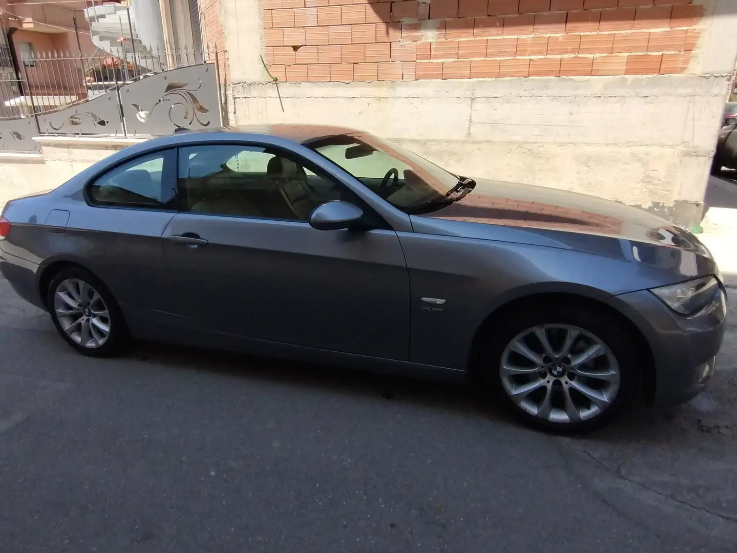 BMW 320 Serie 3 e92 coupé xdrive Gri - 2