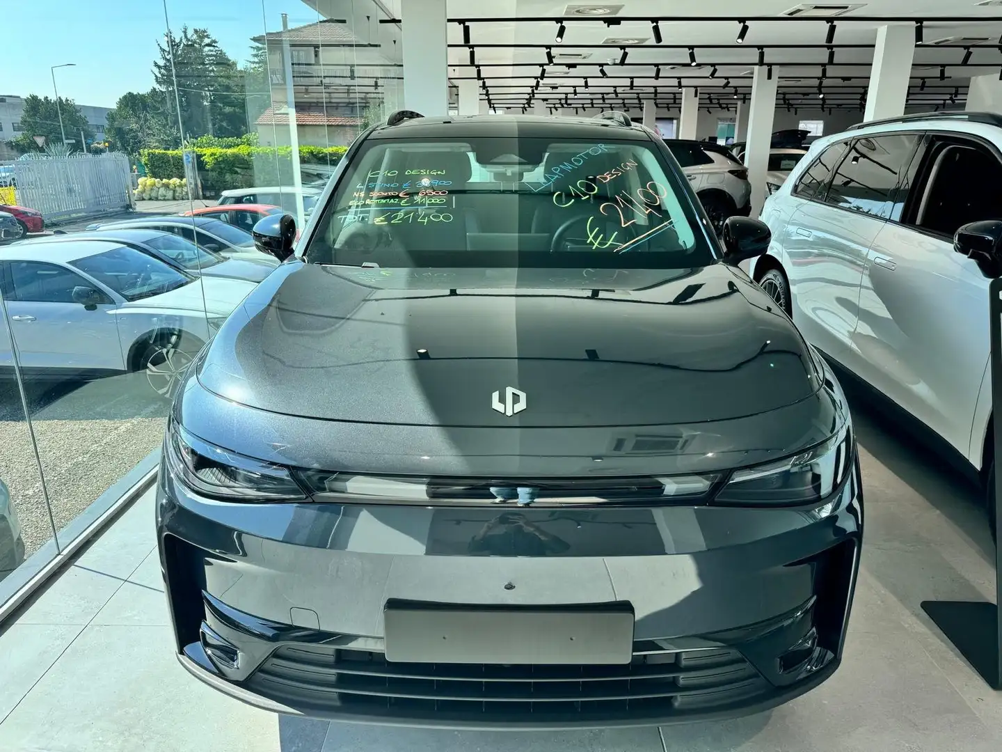 Leapmotor C10 ELETTRICA PROMO CON INCENTIVI STATALI DPCM 2025 Grigio - 2