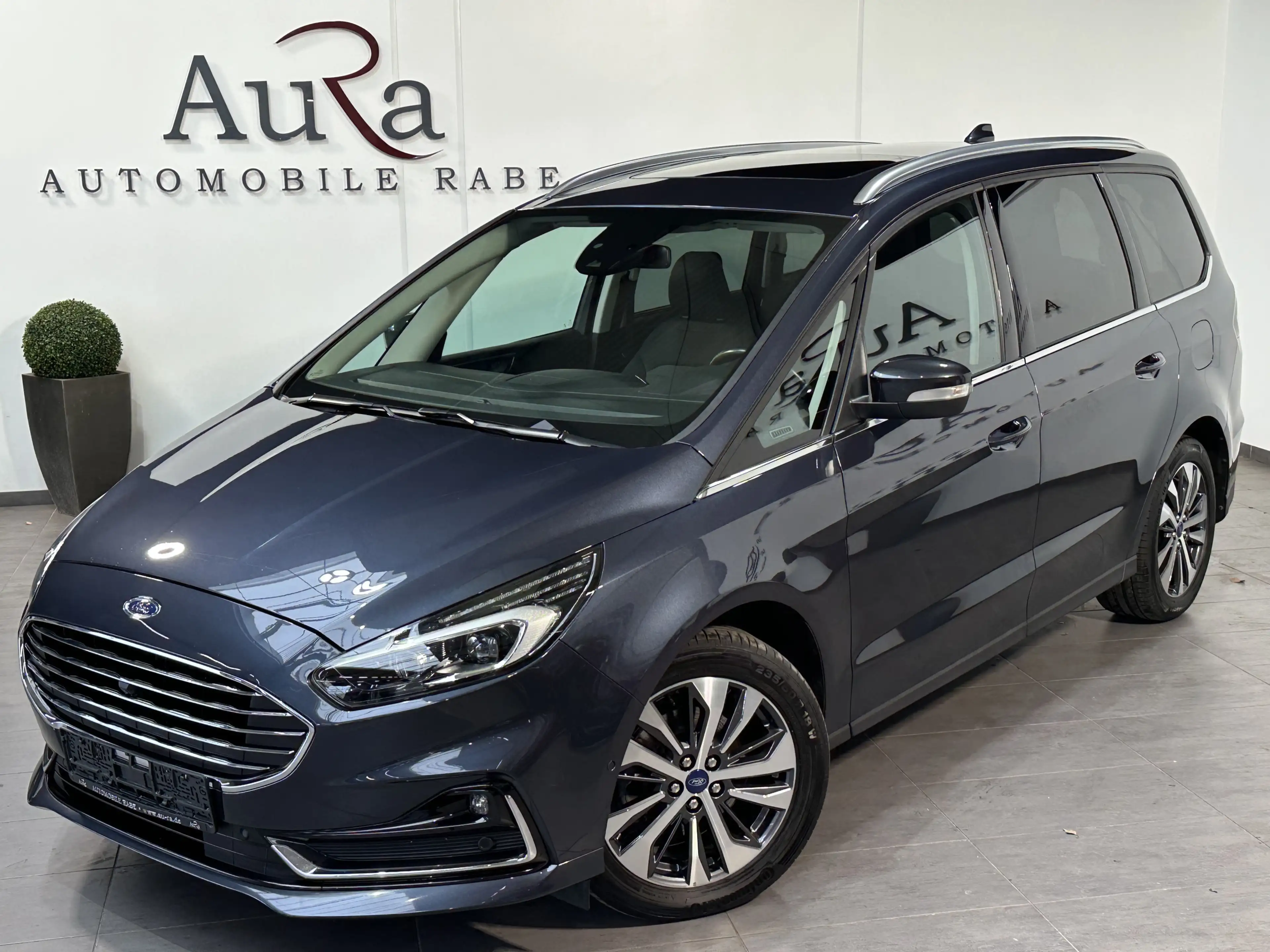 Ford Galaxy 2.0 EB Aut. Titanium NAV+LED+PANORAMA+AHK