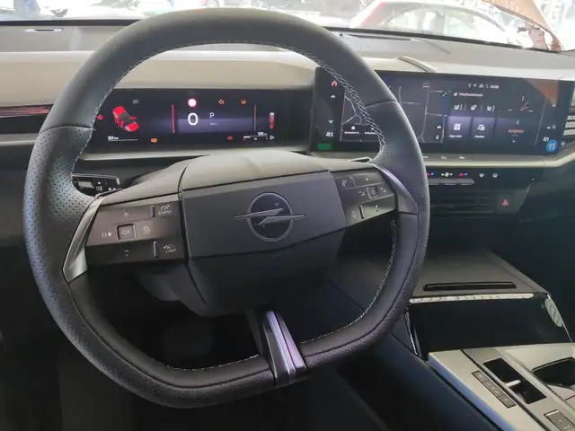 Opel Grandland view 12