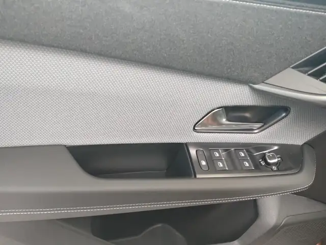 Opel Grandland view 9