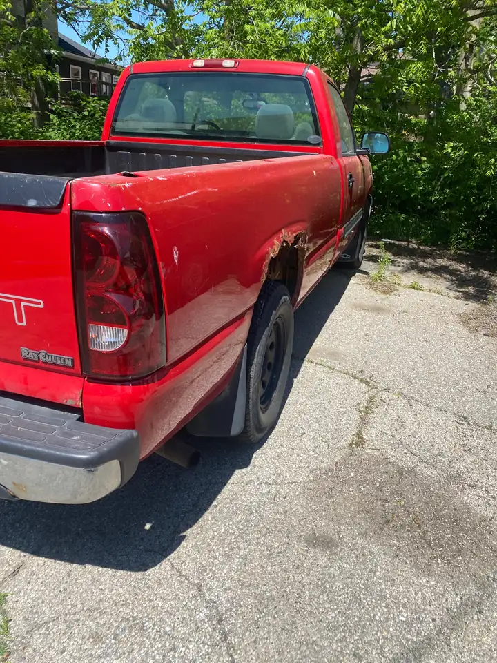 Chevrolet Silverado 1500 photo Chevrolet Silverado 1500