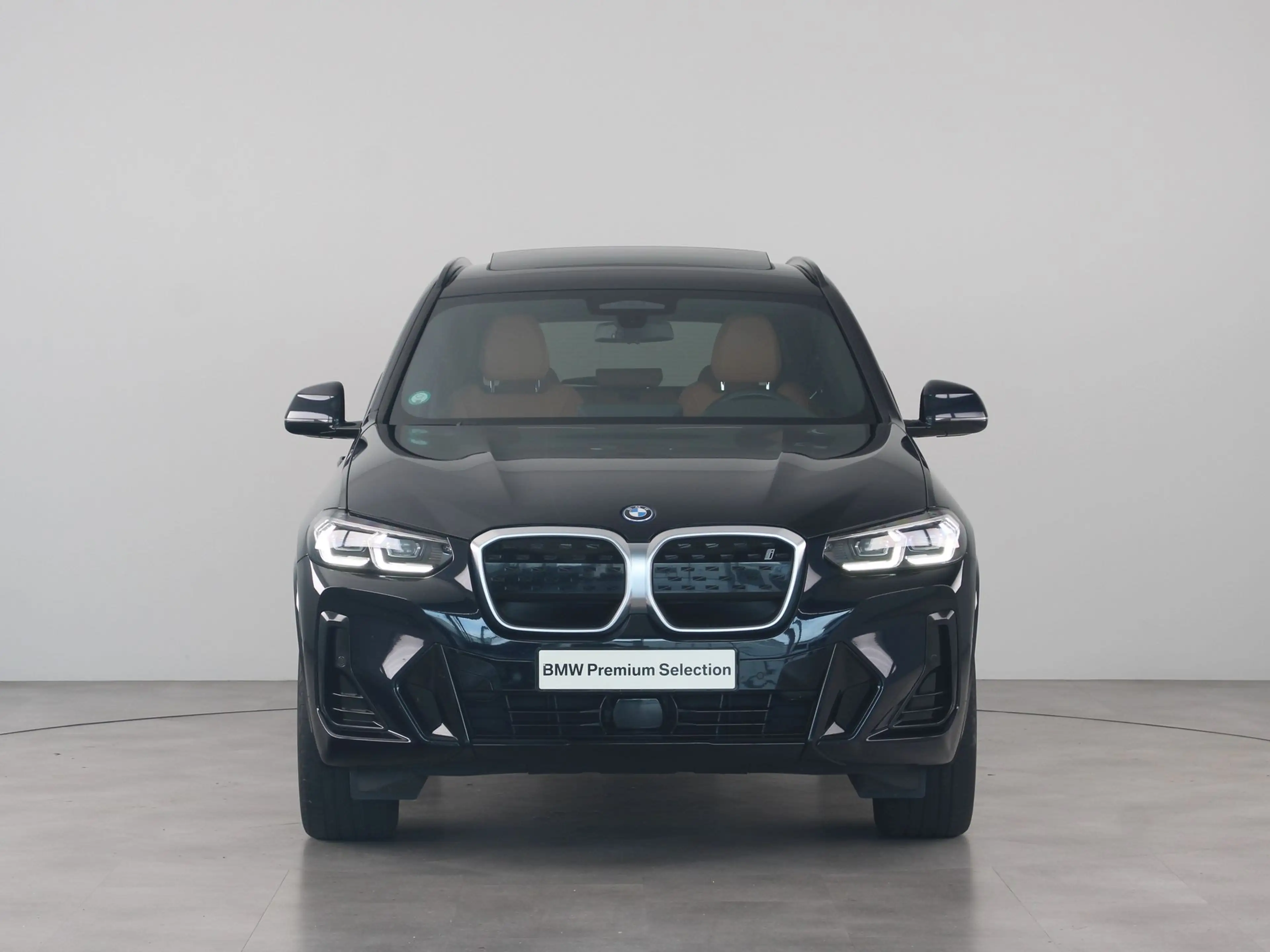 BMW iX3 Executive 80 kWh SoH 96% — photo 2