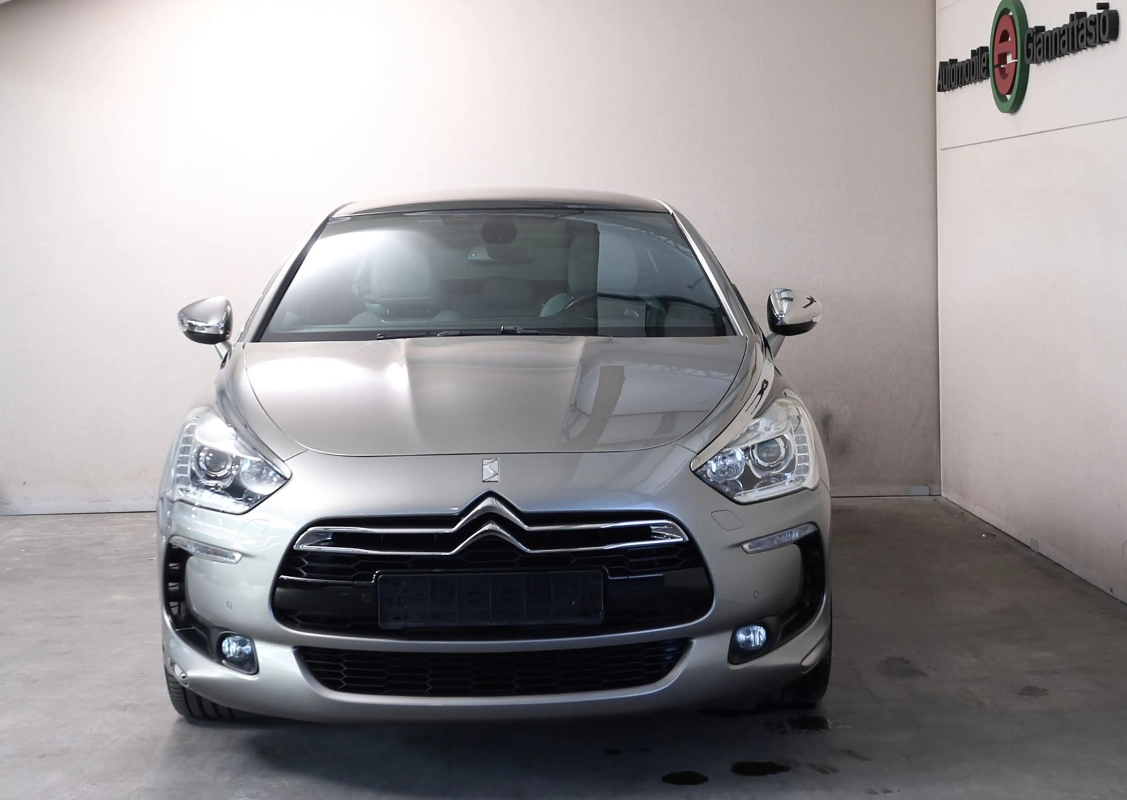 Citroen DS5 SportChic Hybrid4 Leder Beige*Pano*Kamera — photo 3