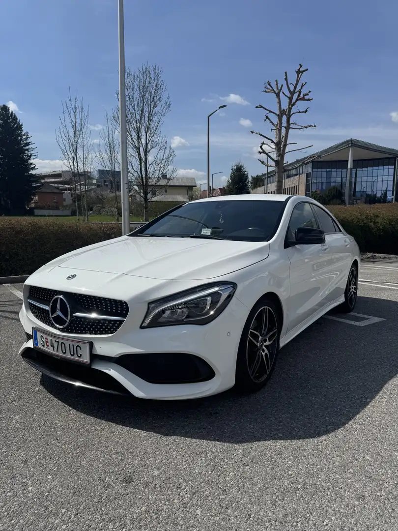 Mercedes-Benz CLA 180 AMG Linie/ARTICO schwarz-Sport,polarweiss. Blanc - 1