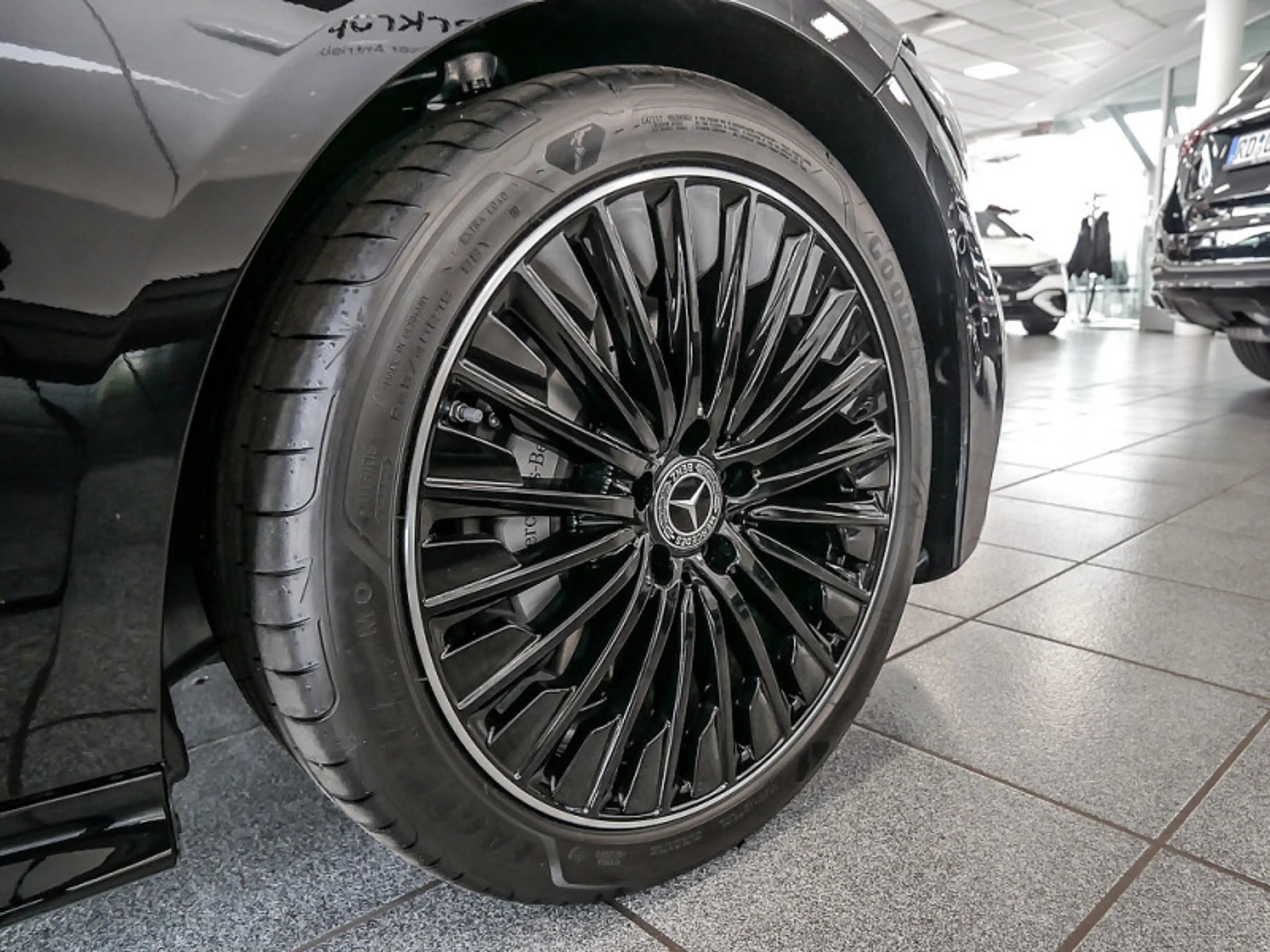 Mercedes-Benz CLE 220 d Coupé BURM AMG SPUR PANO 360 PDC SHZ — photo 9