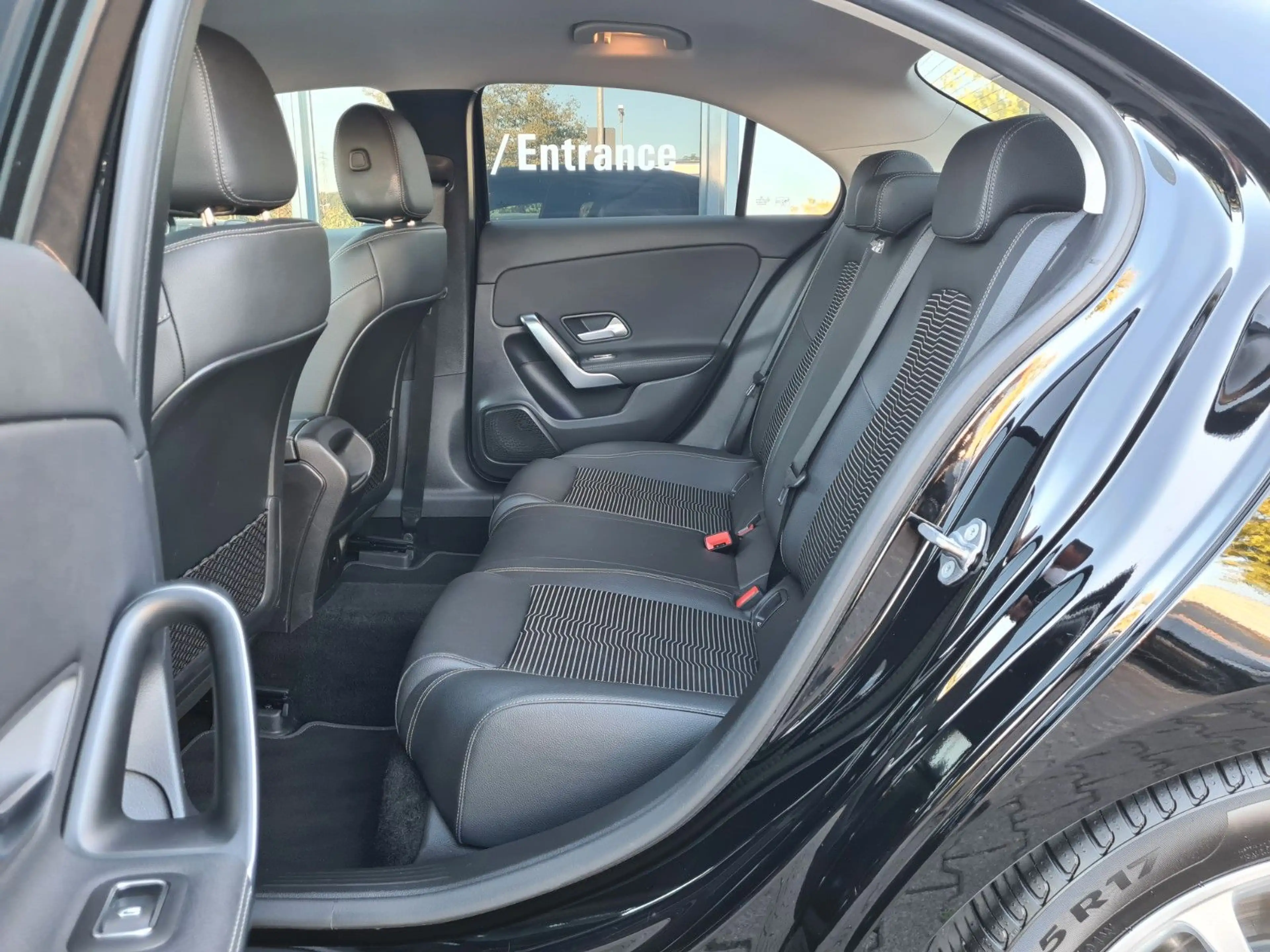 Mercedes-Benz A 200 Limo 4Matic 8G DCT - NAVI - LED - NIGHT — photo 13