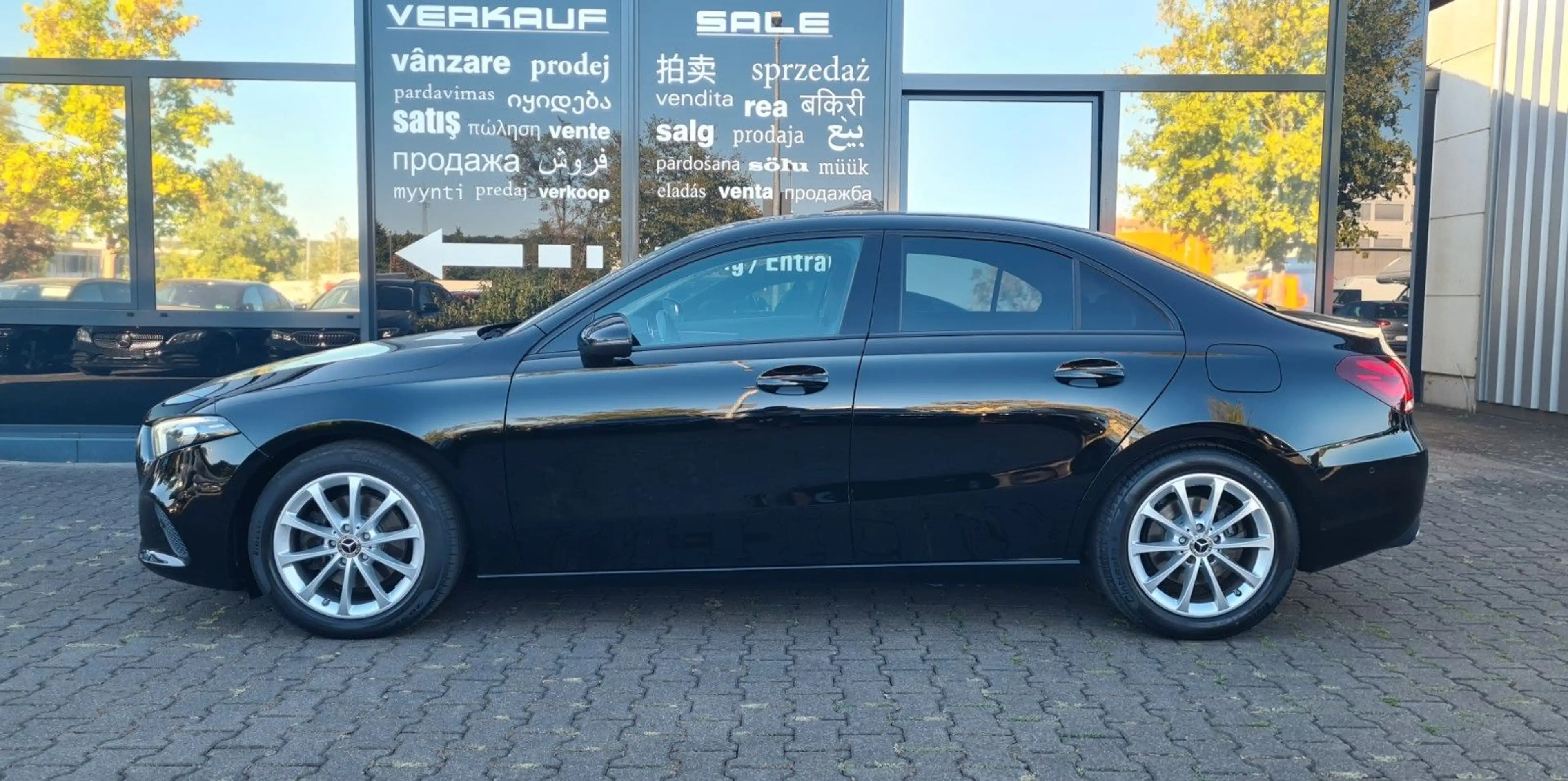 Mercedes-Benz A 200 Limo 4Matic 8G DCT - NAVI - LED - NIGHT — photo 4