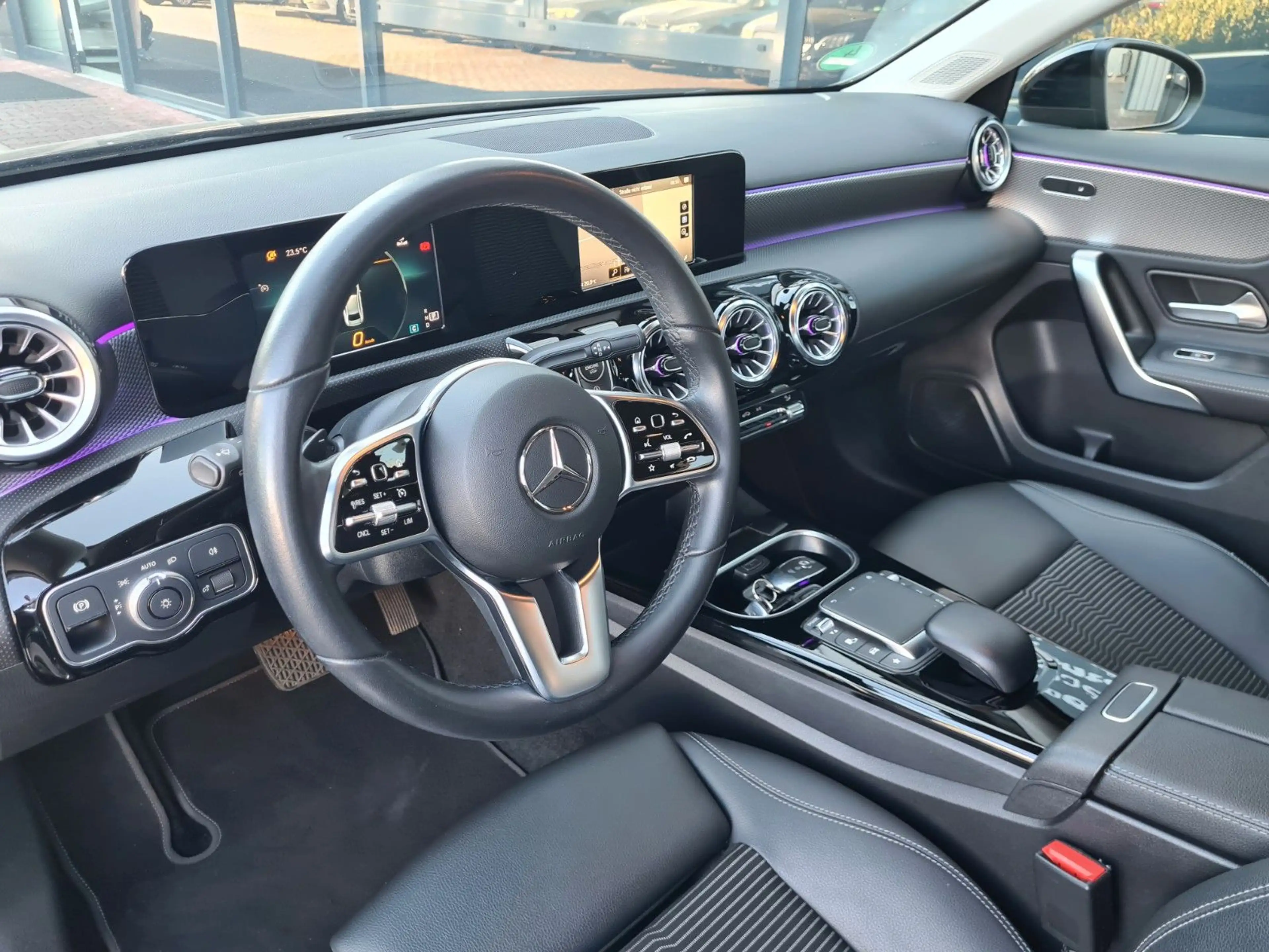 Mercedes-Benz A 200 Limo 4Matic 8G DCT - NAVI - LED - NIGHT — photo 9