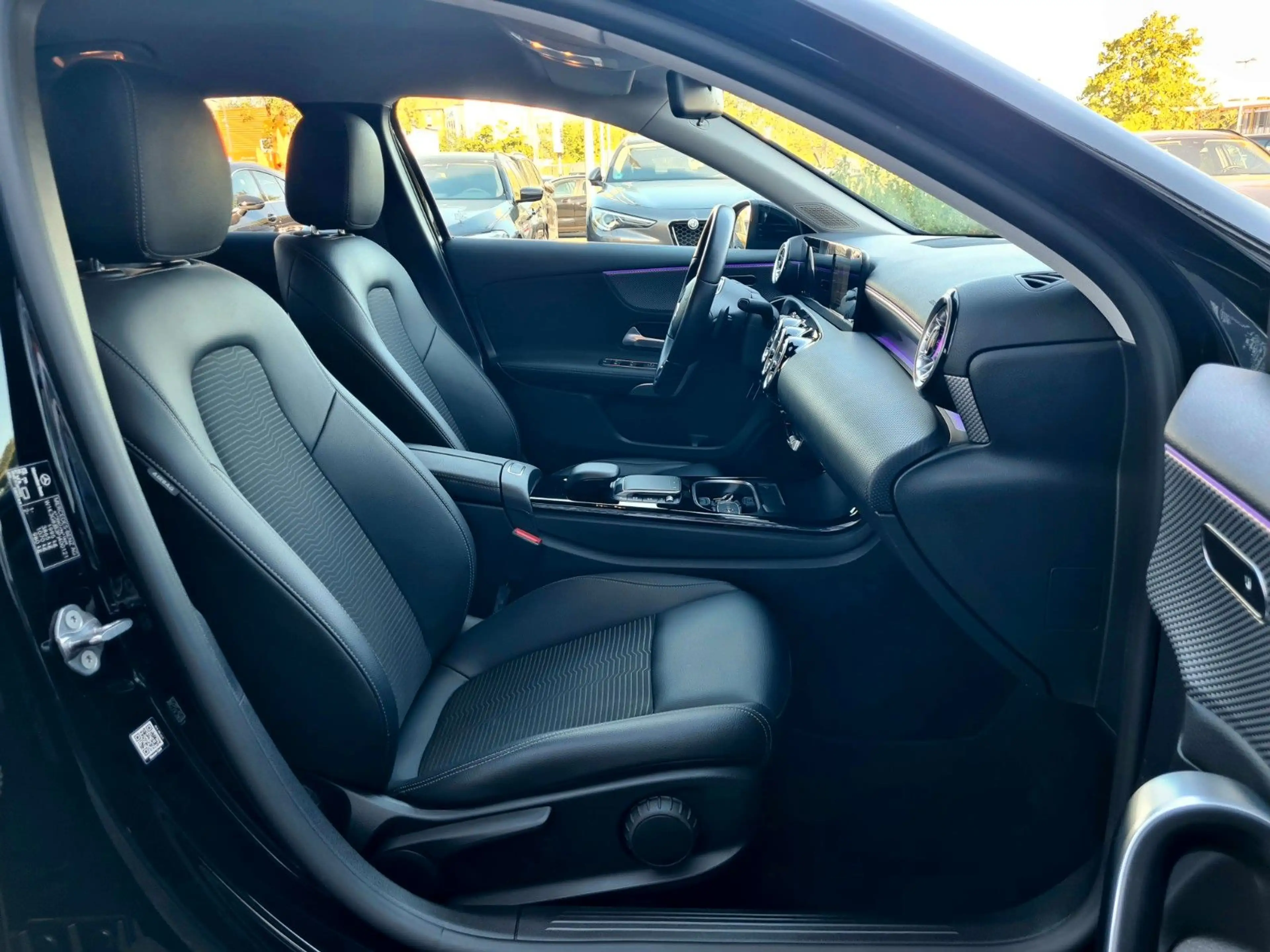 Mercedes-Benz A 200 Limo 4Matic 8G DCT - NAVI - LED - NIGHT — photo 15