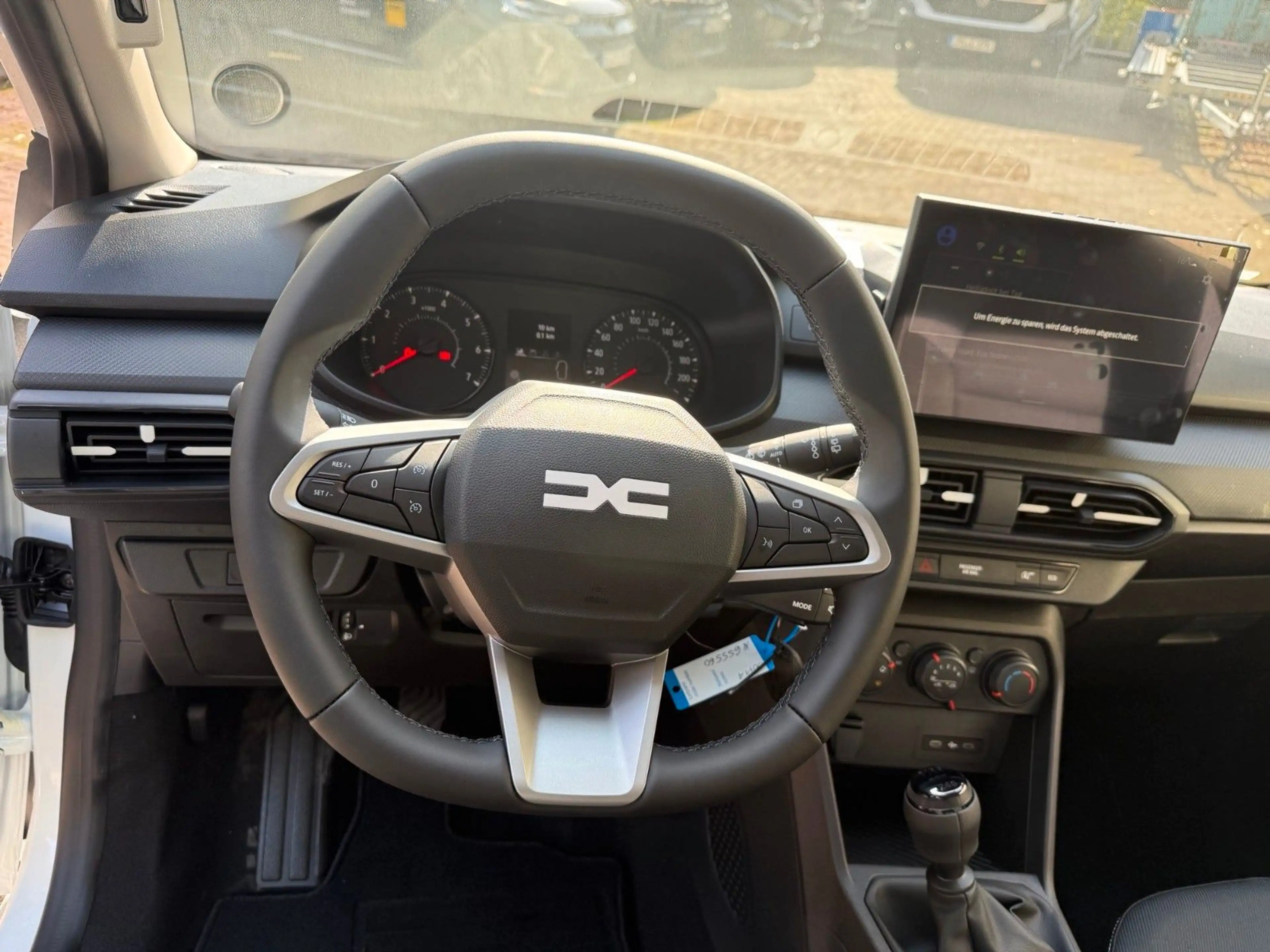 Dacia Sandero TCe 100 Essential — photo 10