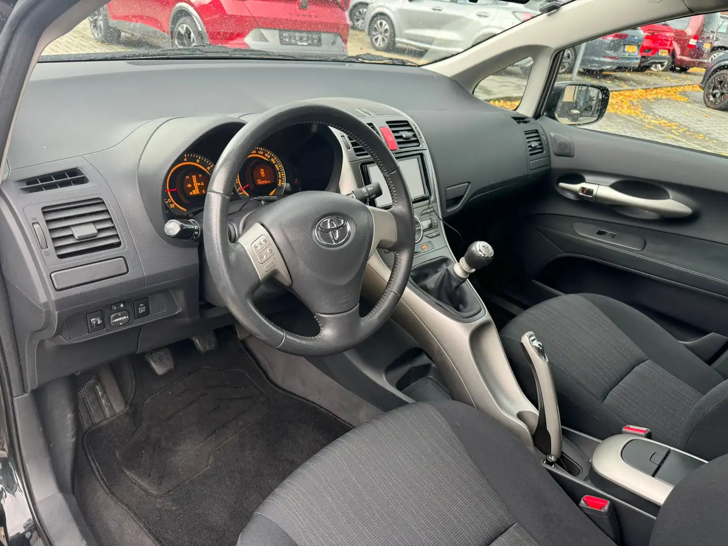 Toyota Auris 1.3 Aspiration trekhaak, clima, elek ramen Negro - 2