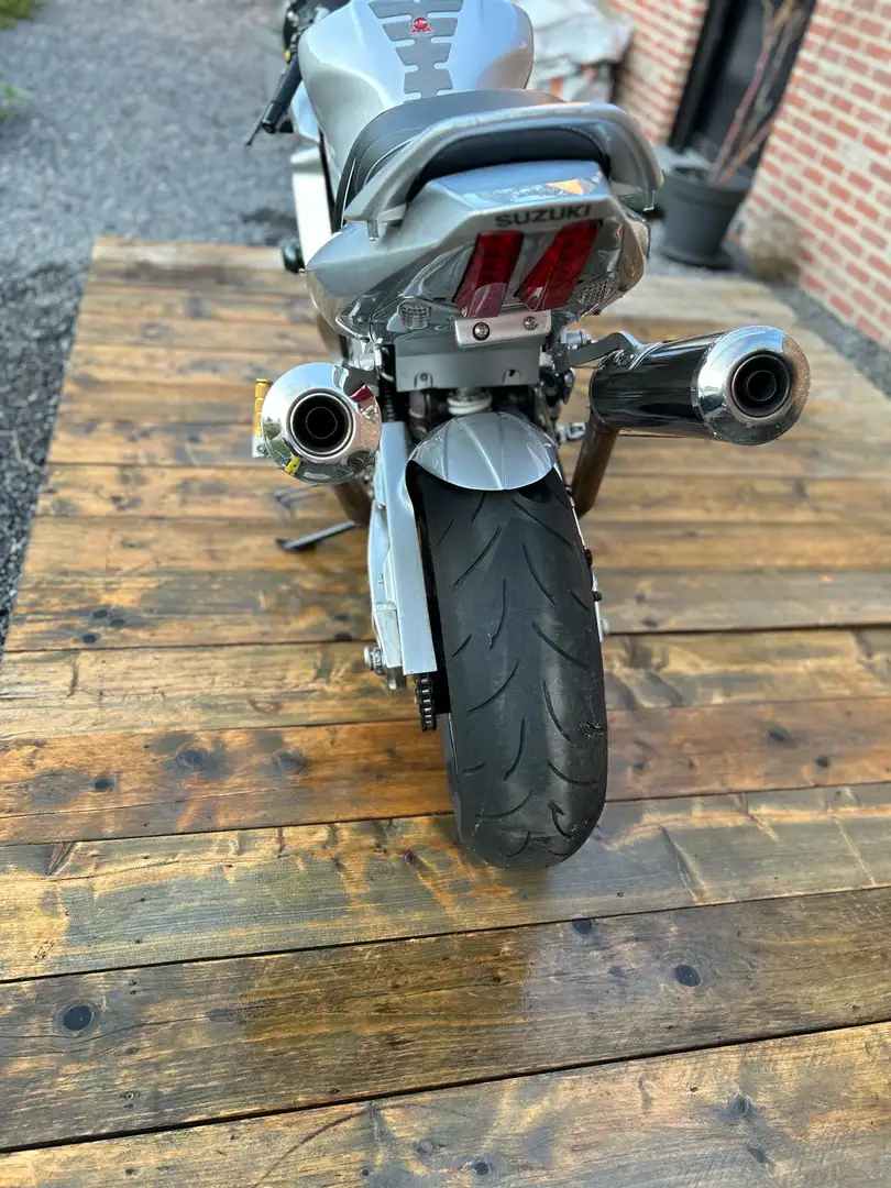 Suzuki SV 1000 S Plateado - 2