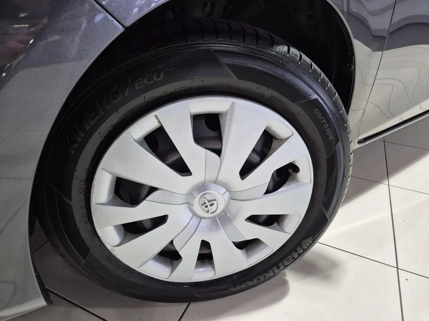 Toyota Yaris 1.3 VVT-i Aspiration | Nette auto | Lage km stand Gris - 2