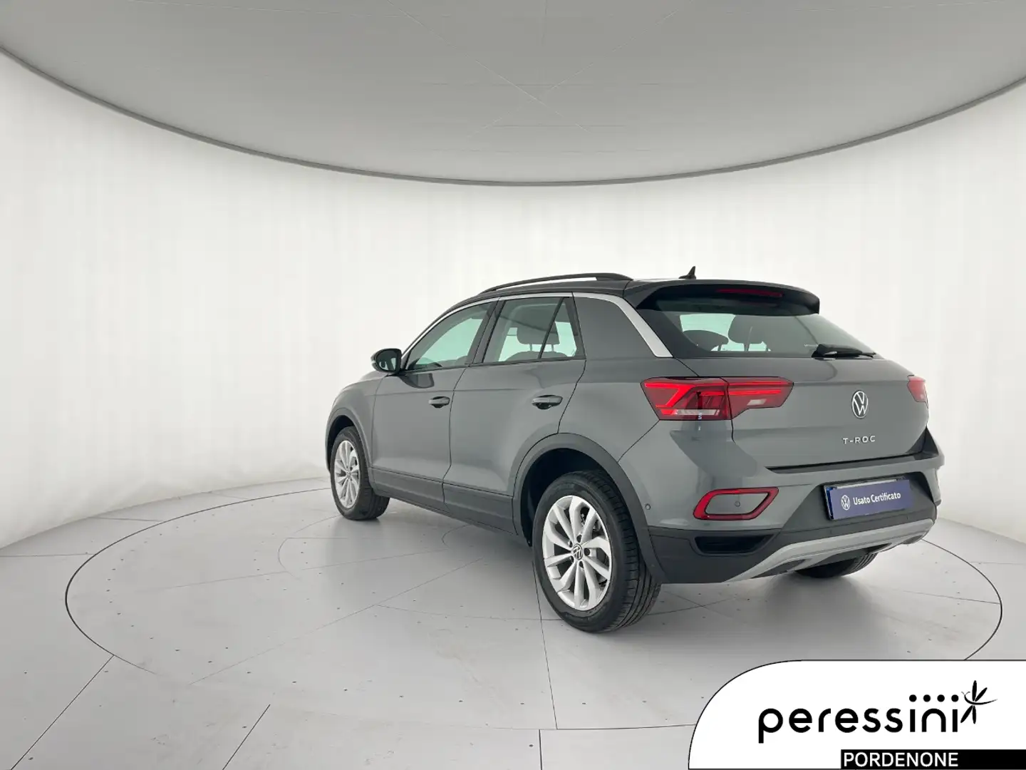Volkswagen T-Roc 2.0 TDI SCR Life Grigio - 2