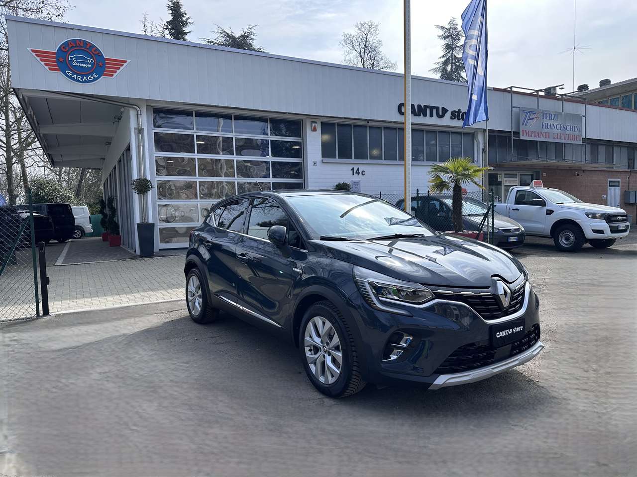 Renault Captur Captur 1.6 E-Tech hybrid Intens
