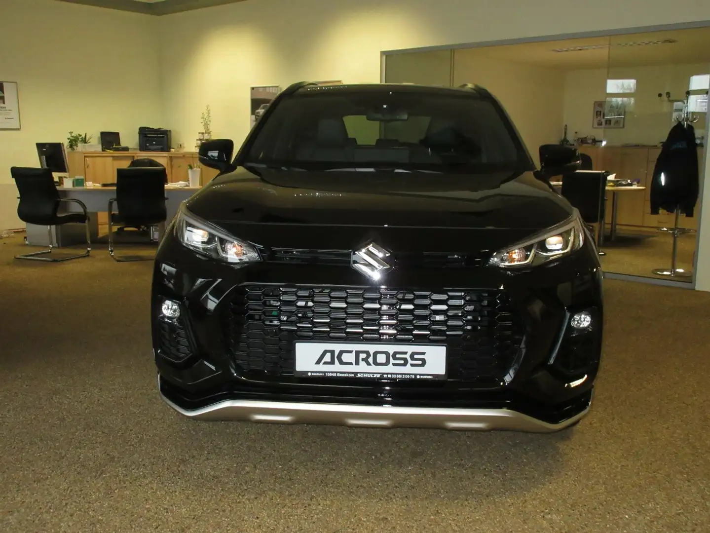 Suzuki Across 2.5 Plug-In Hybrid Comfort+ E-Four Schwarz - 2