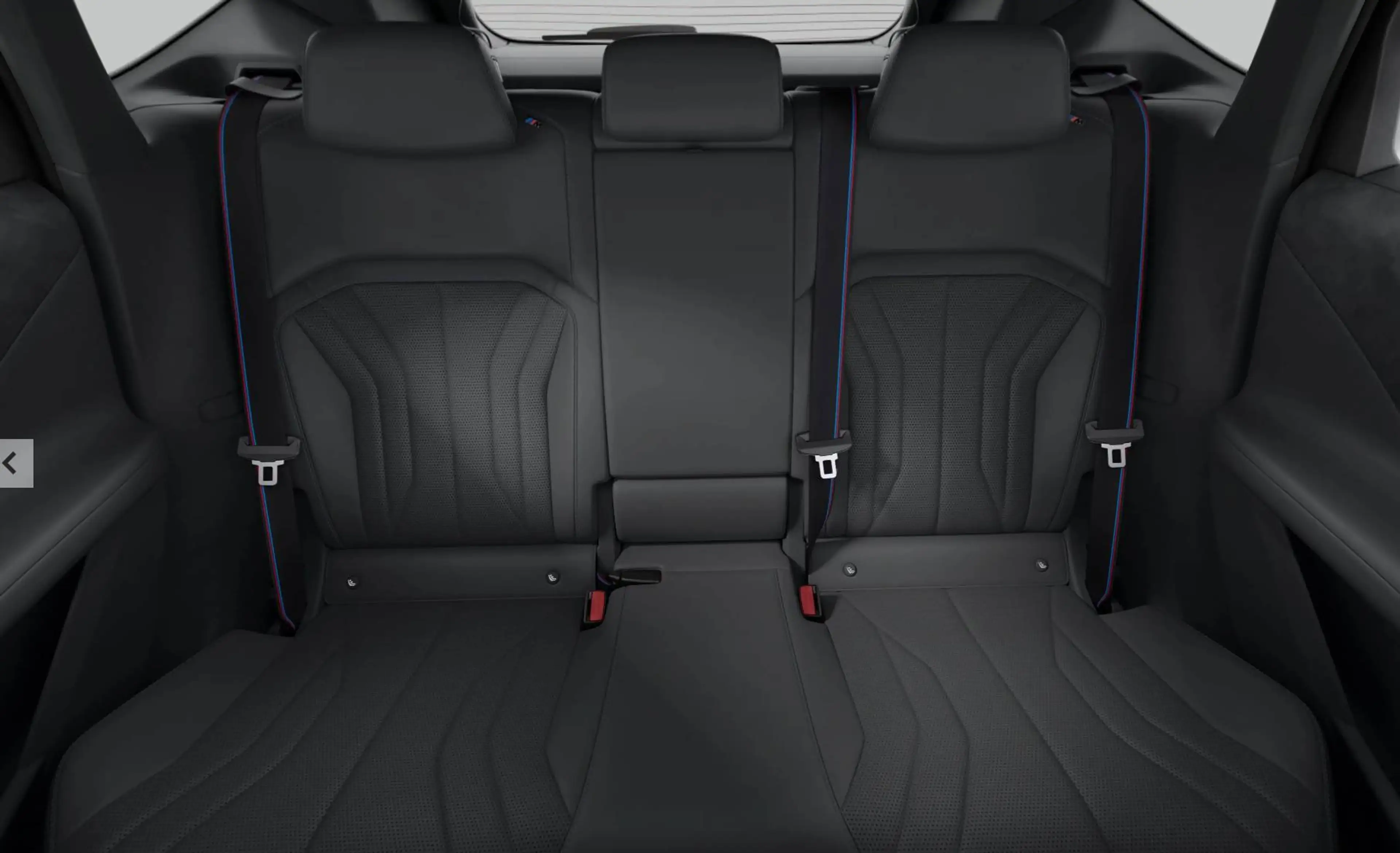 BMW iX3 40 / M sport Pro / 20" / Parking et driving pack plus / Toit Pano / Volant chauffant — photo 8
