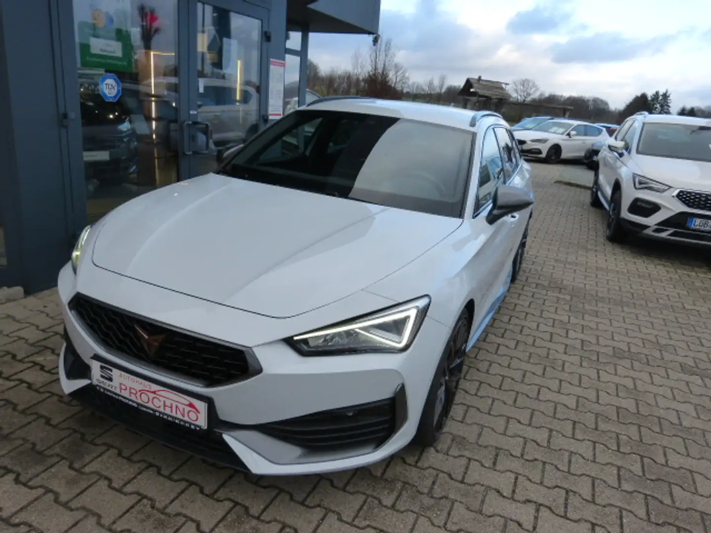 CUPRA Leon VZ CUPRA Leon Sportstourer VZ 2.0 TSI 4Drive 310 P Blanc - 1