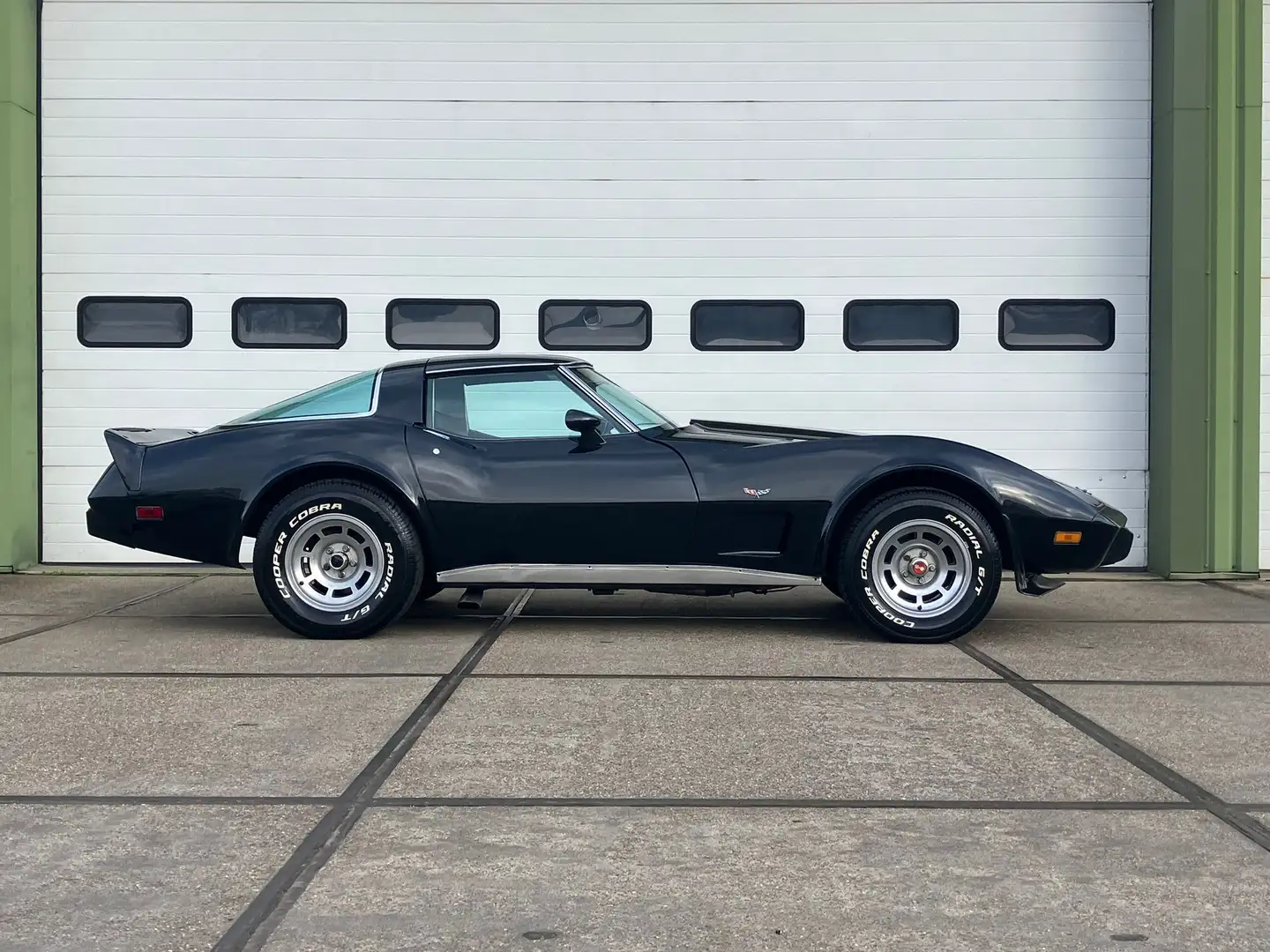 Corvette C3 1979 | 350 V8 | Automaat | NL kent. | Schwarz - 2