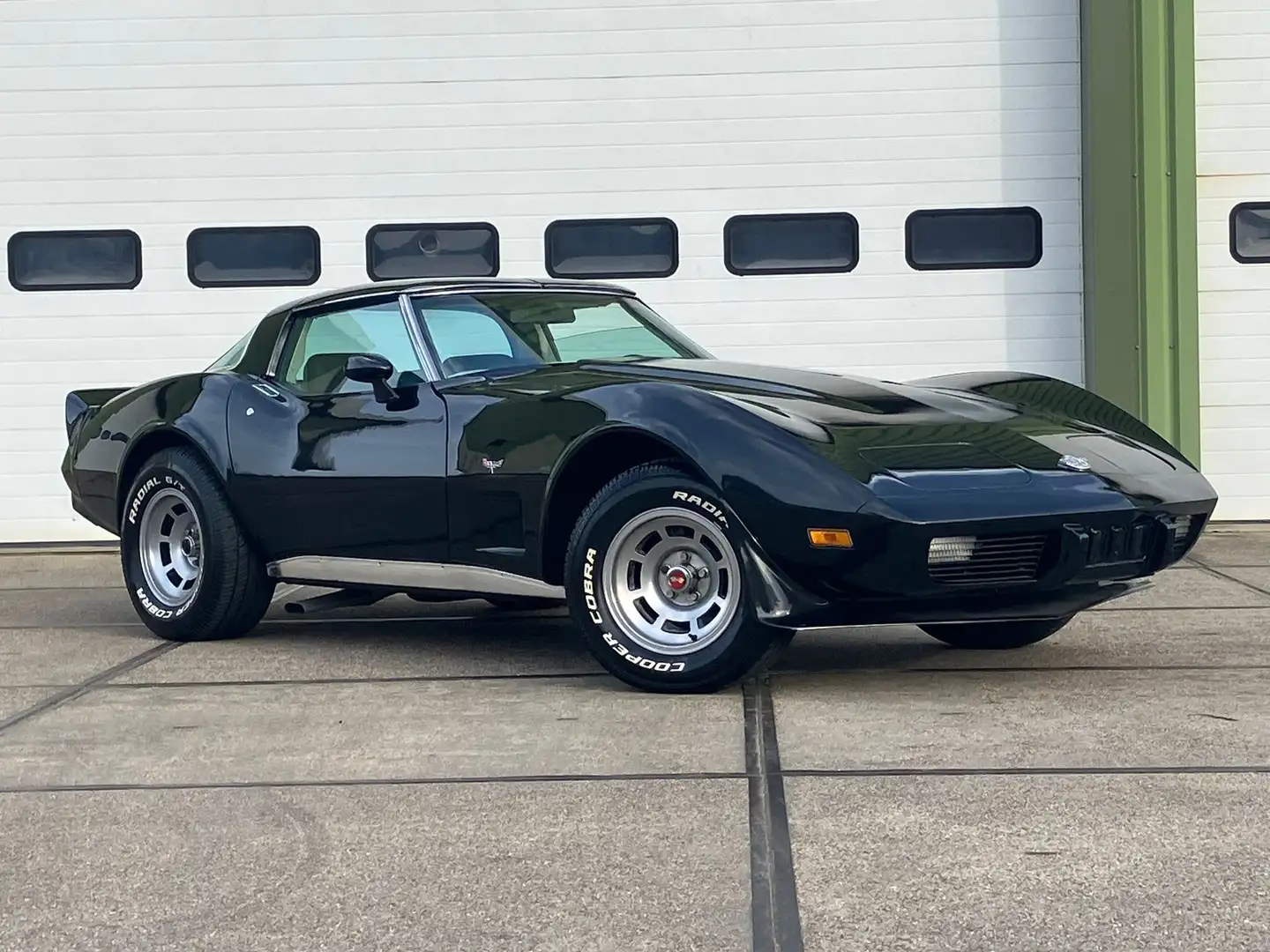 Corvette C3 1979 | 350 V8 | Automaat | NL kent. | Schwarz - 1