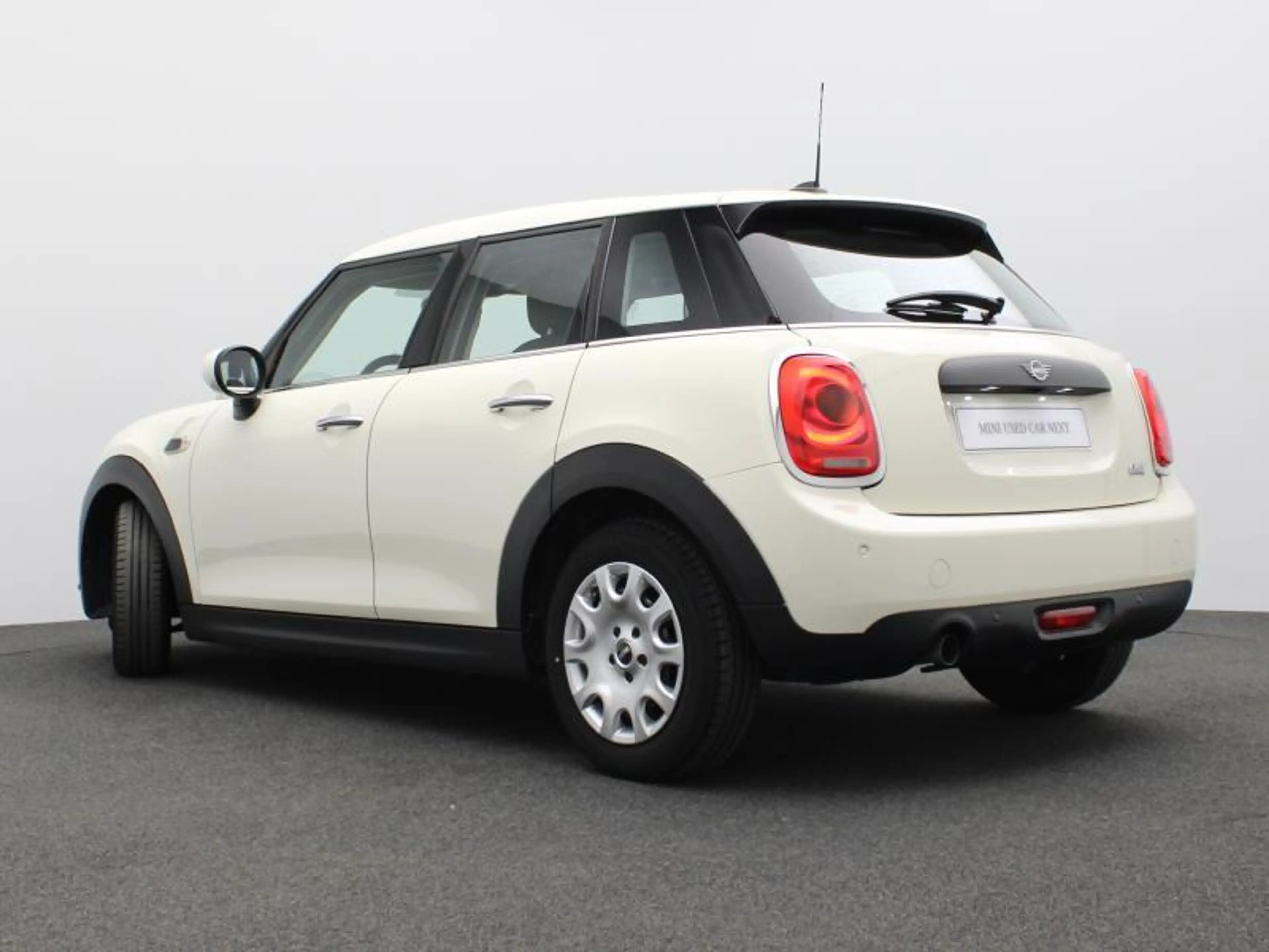 MINI One 5drs — photo 5