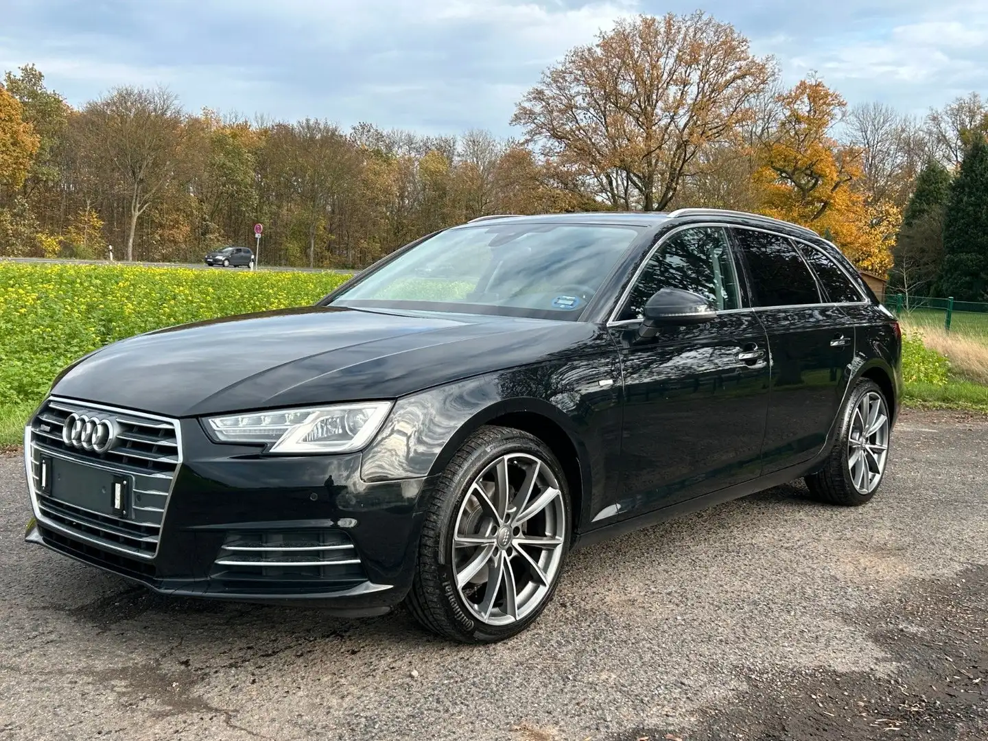 Audi A4 Avant 2.0 TDi basis Xenon Plus AHK SHZ Schwarz - 1