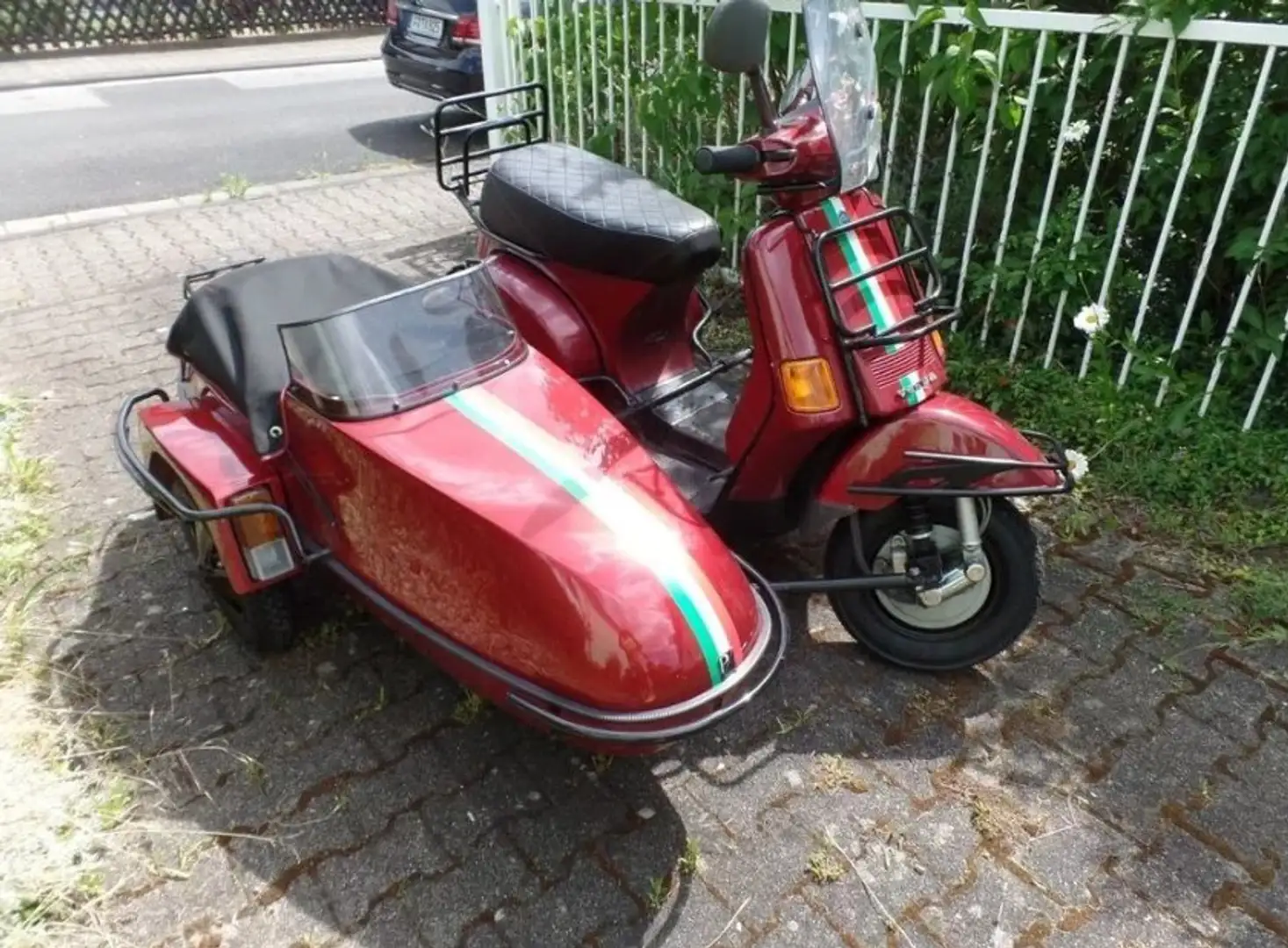 Vespa Cosa 200 GS 200 mit Beiwagen Squire Červená - 2