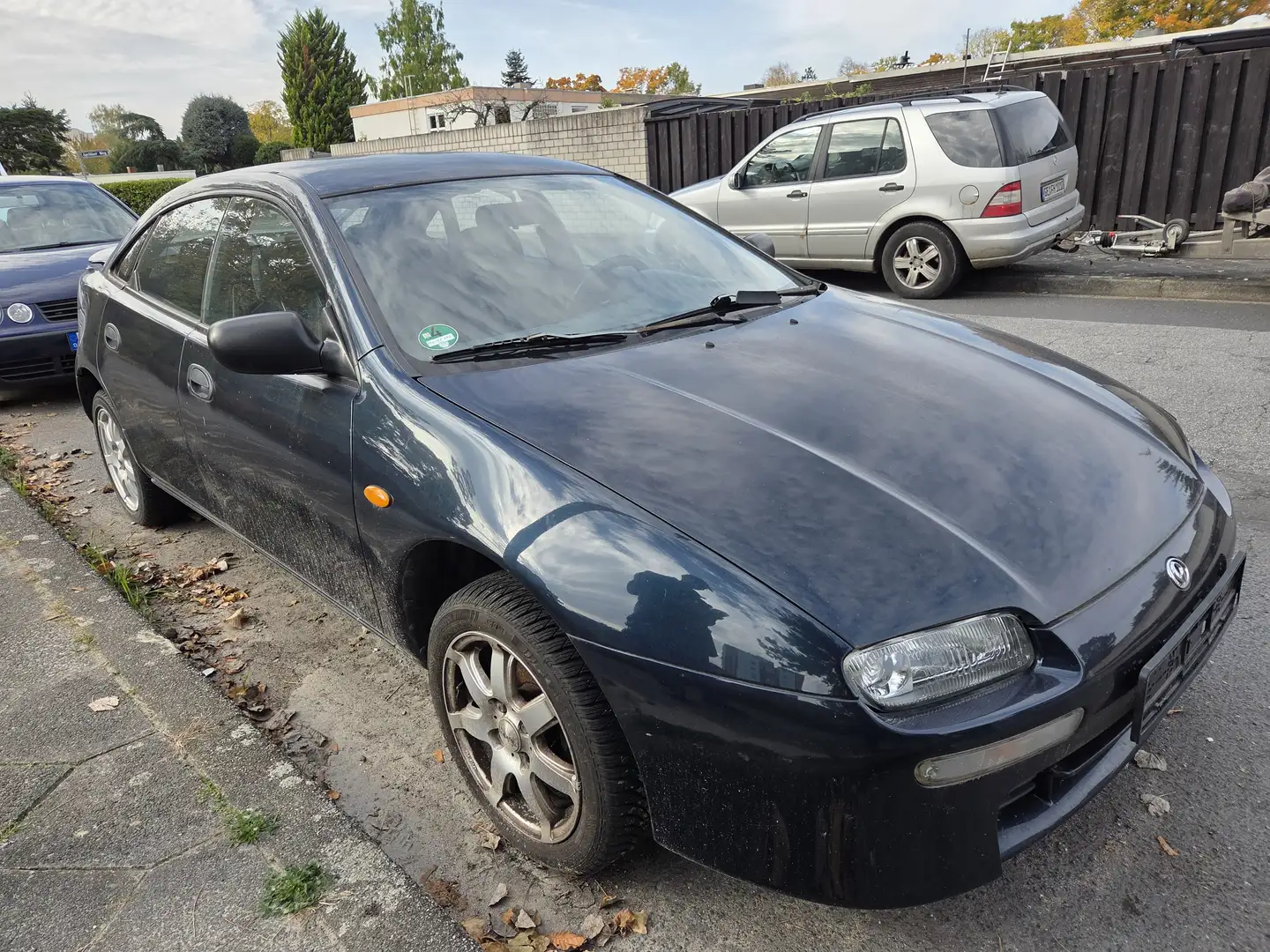 Mazda 323 F 1.5 Benzin,Klima,4 Tür,Neu Reifen,Läuft Top - 1